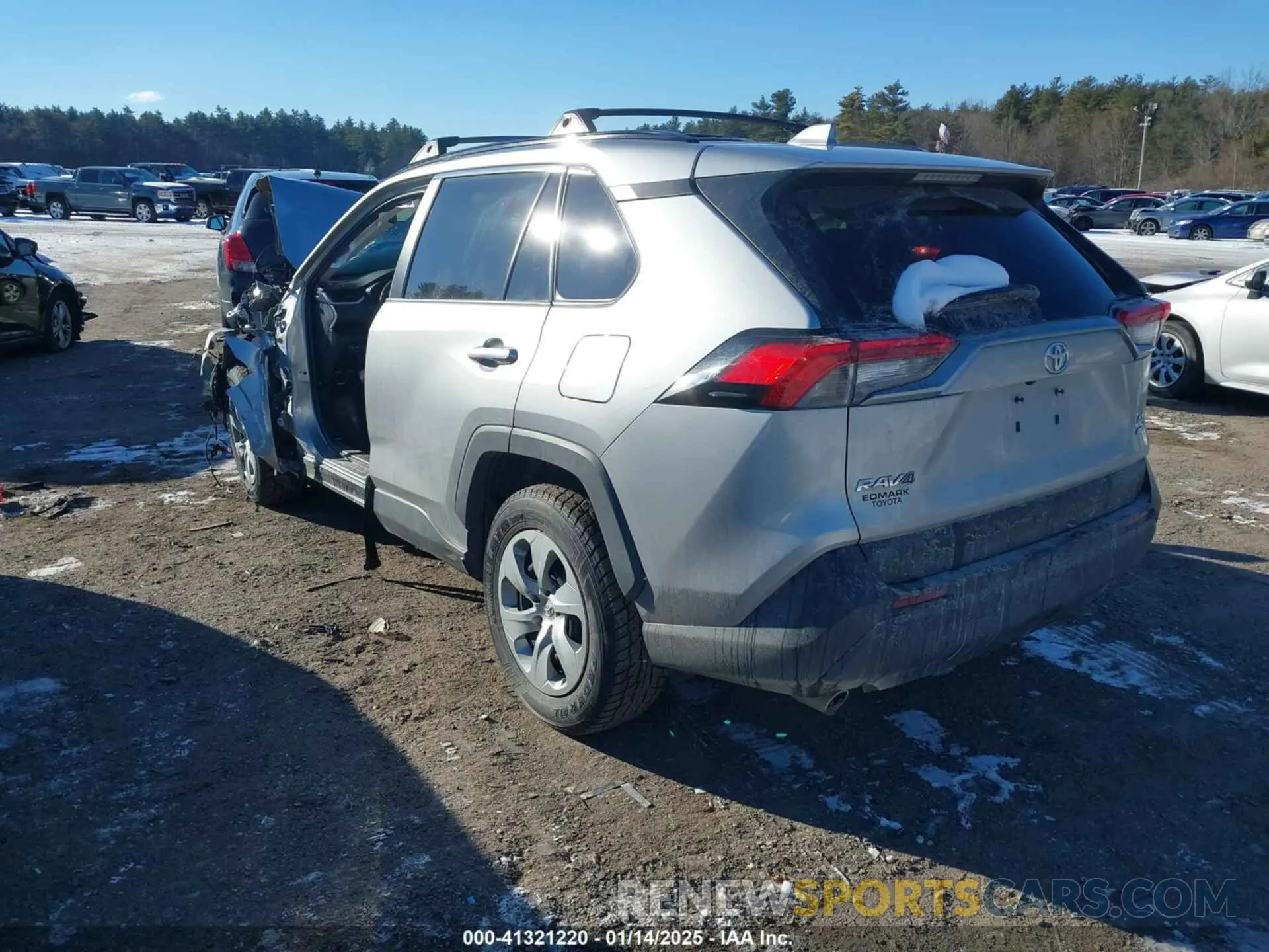 3 Photograph of a damaged car 2T3G1RFV4LC138077 TOYOTA RAV4 2020