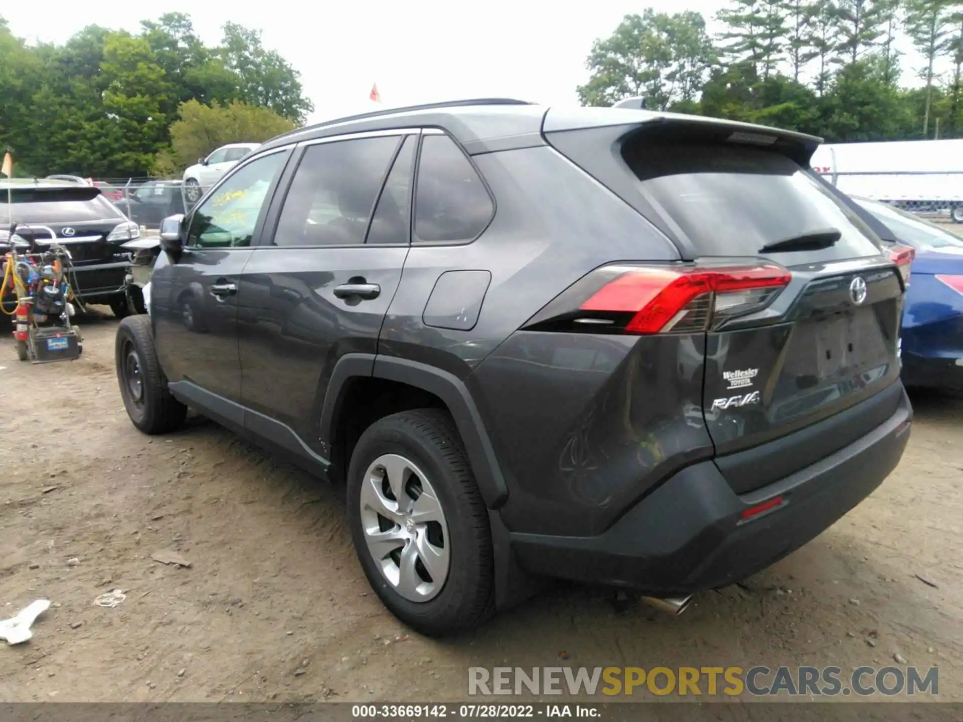 3 Photograph of a damaged car 2T3G1RFV4LW105160 TOYOTA RAV4 2020