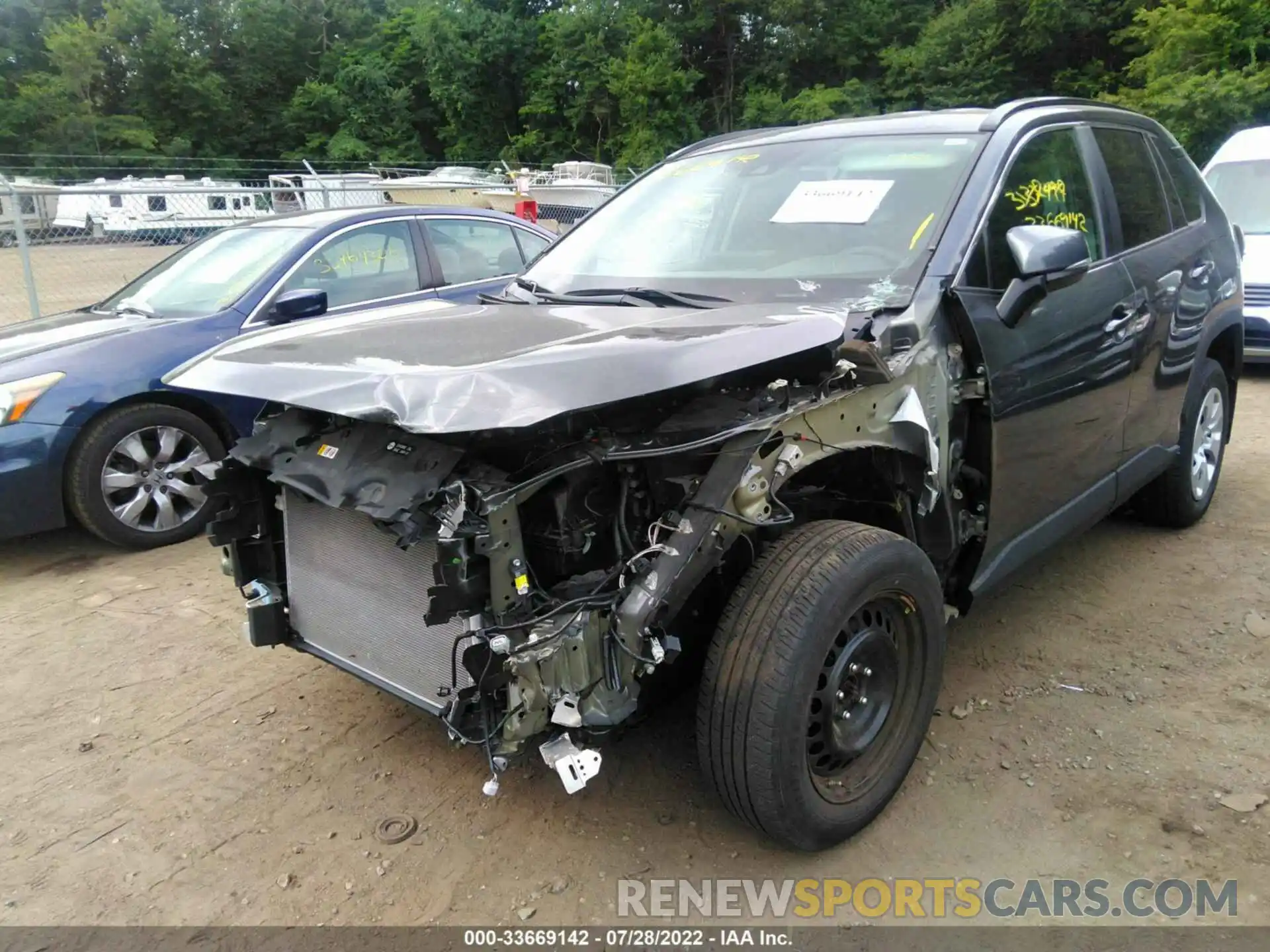 6 Photograph of a damaged car 2T3G1RFV4LW105160 TOYOTA RAV4 2020