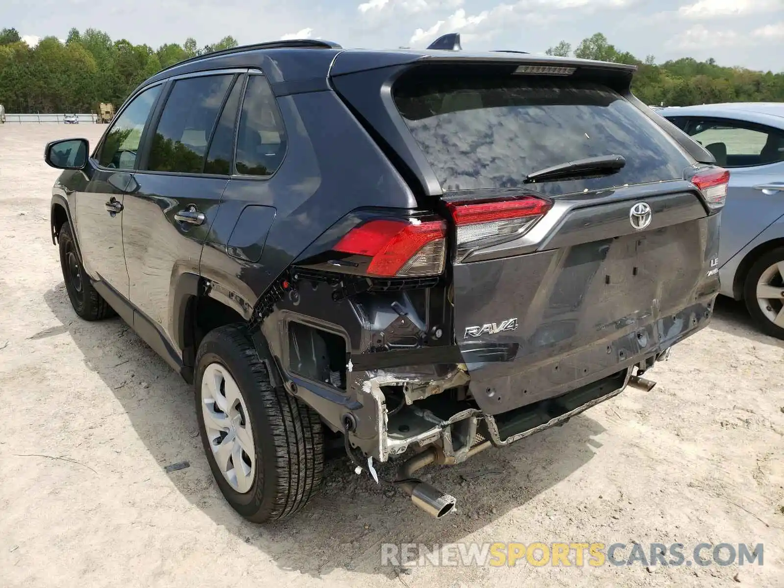 3 Photograph of a damaged car 2T3G1RFV4LW135596 TOYOTA RAV4 2020