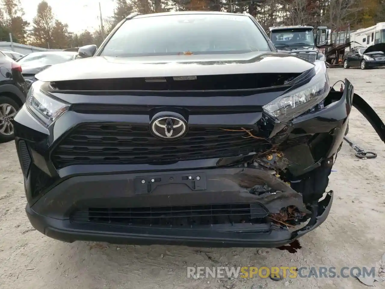 9 Photograph of a damaged car 2T3G1RFV5LC131171 TOYOTA RAV4 2020