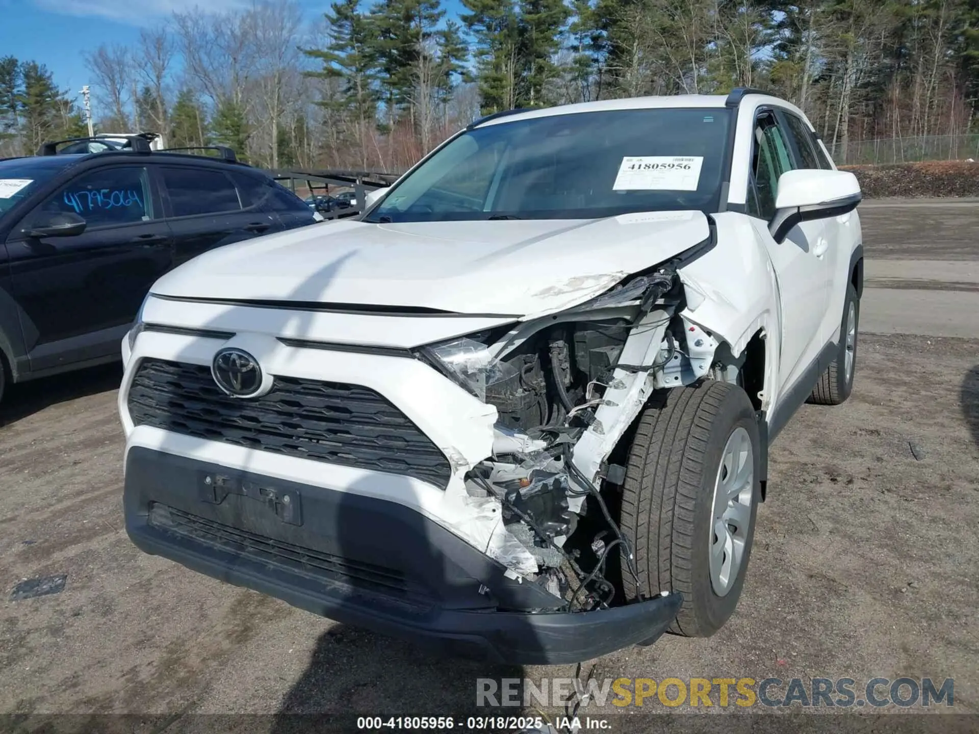 6 Photograph of a damaged car 2T3G1RFV5LW087235 TOYOTA RAV4 2020