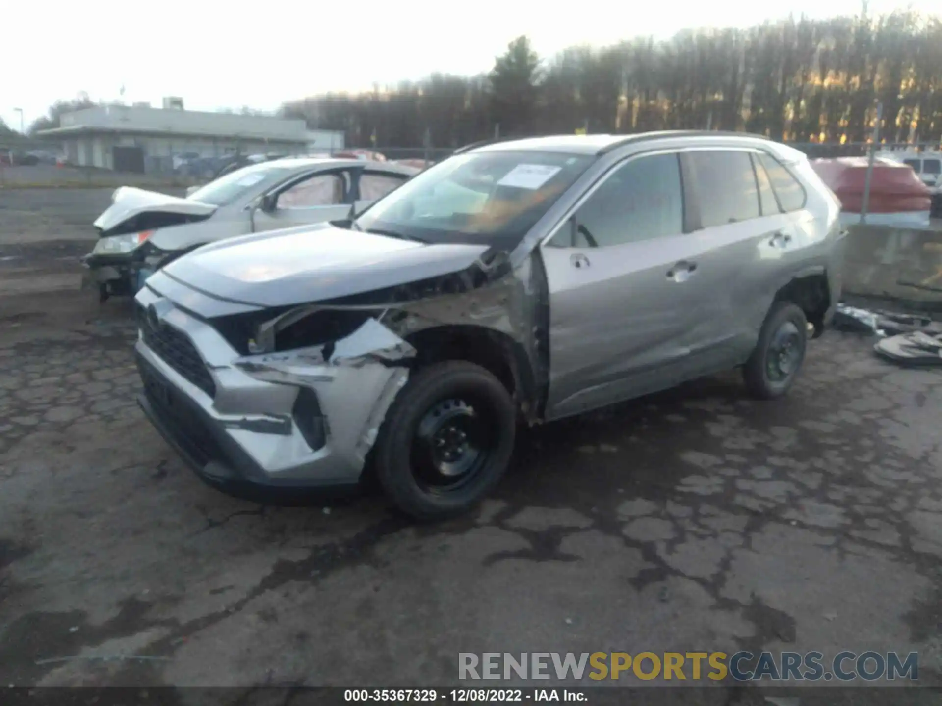 2 Photograph of a damaged car 2T3G1RFV5LW112540 TOYOTA RAV4 2020