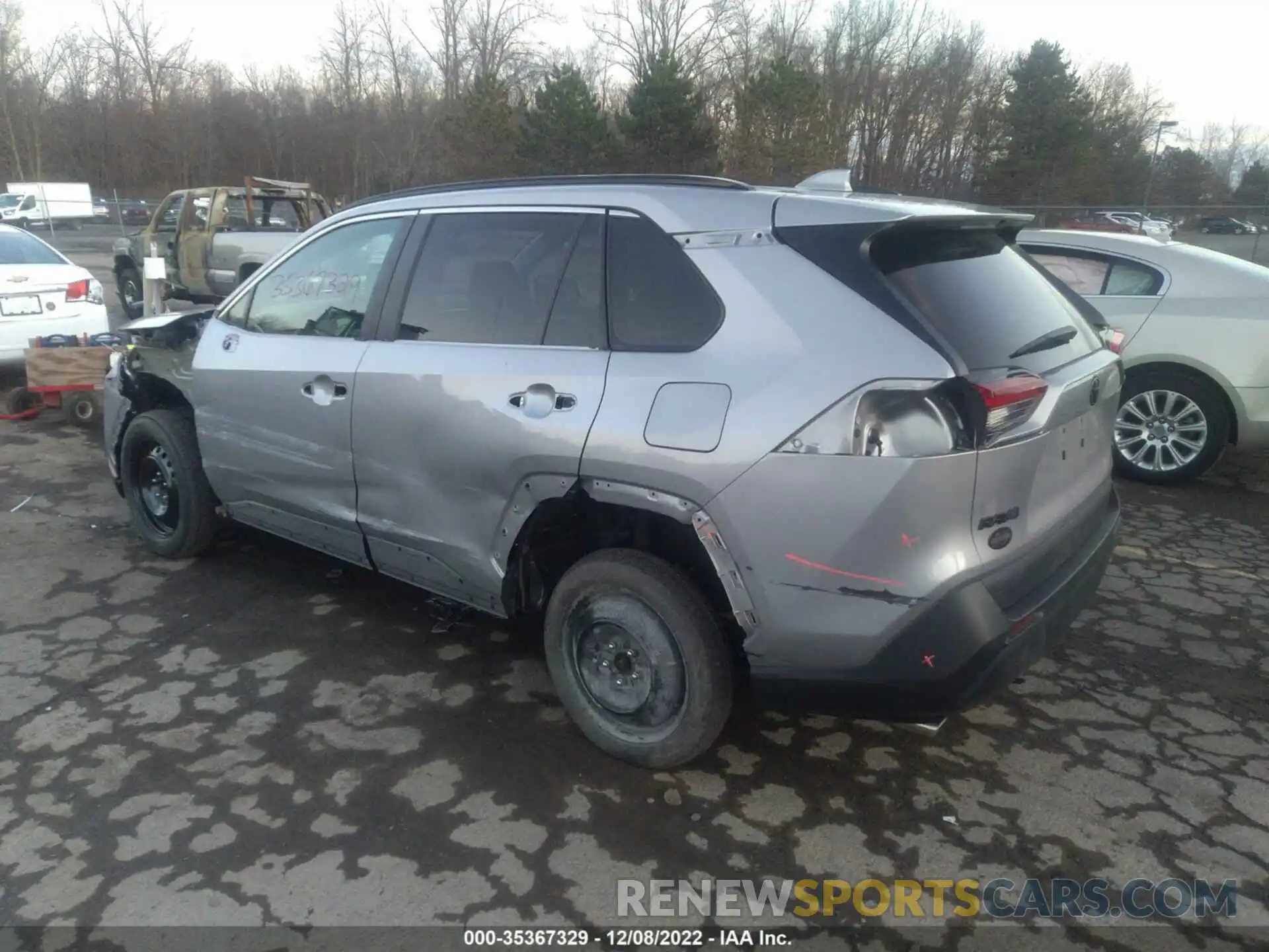 3 Photograph of a damaged car 2T3G1RFV5LW112540 TOYOTA RAV4 2020