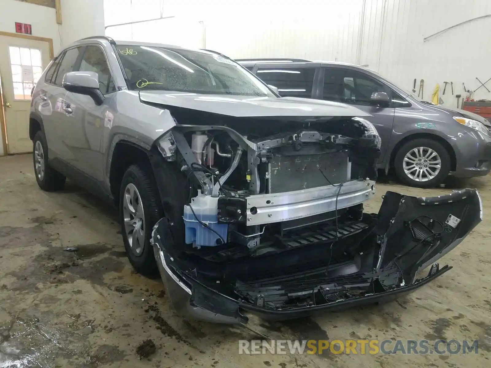 1 Photograph of a damaged car 2T3G1RFV6LC069778 TOYOTA RAV4 2020