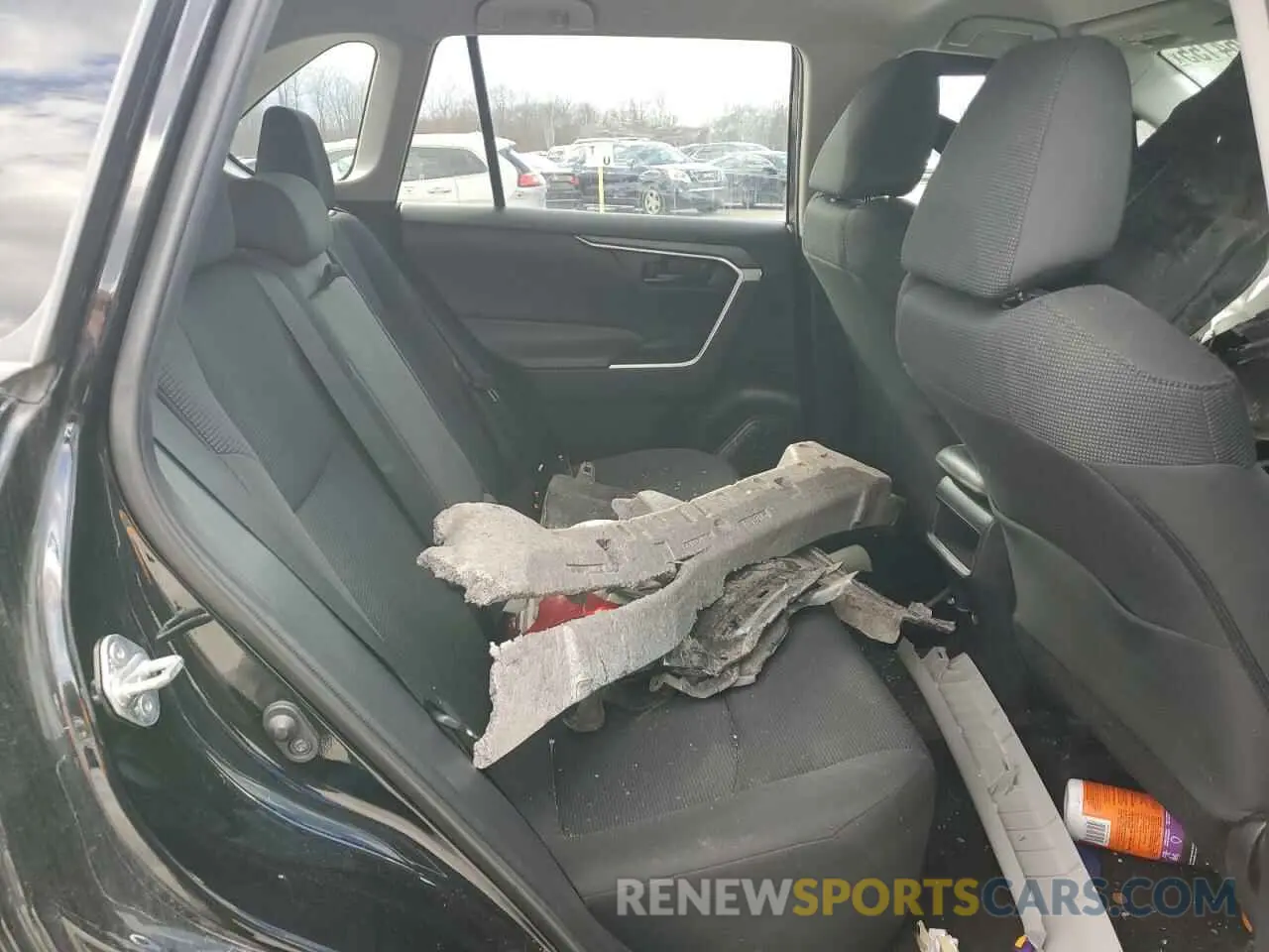 12 Photograph of a damaged car 2T3G1RFV6LC122222 TOYOTA RAV4 2020