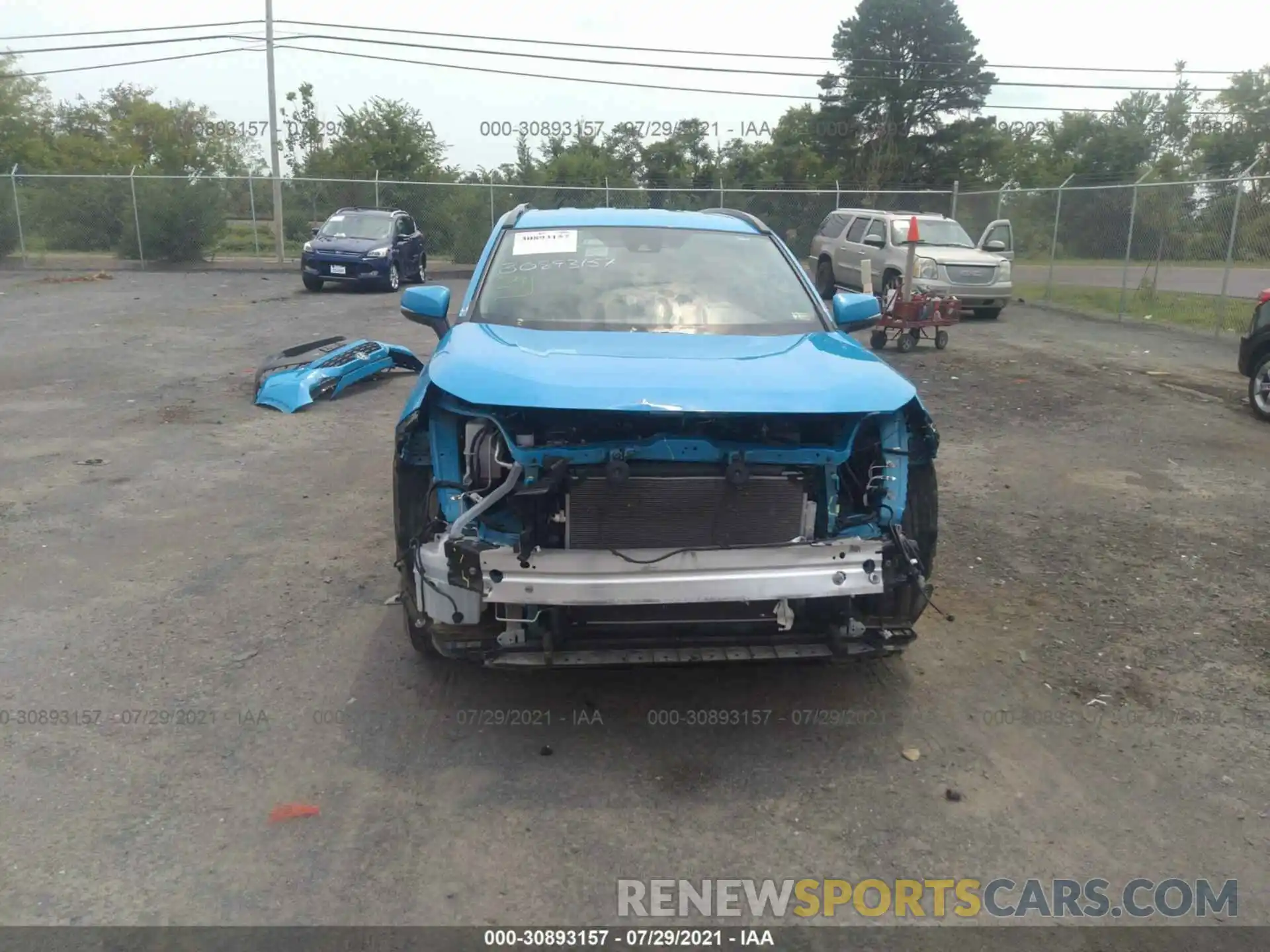 6 Photograph of a damaged car 2T3G1RFV6LW085395 TOYOTA RAV4 2020