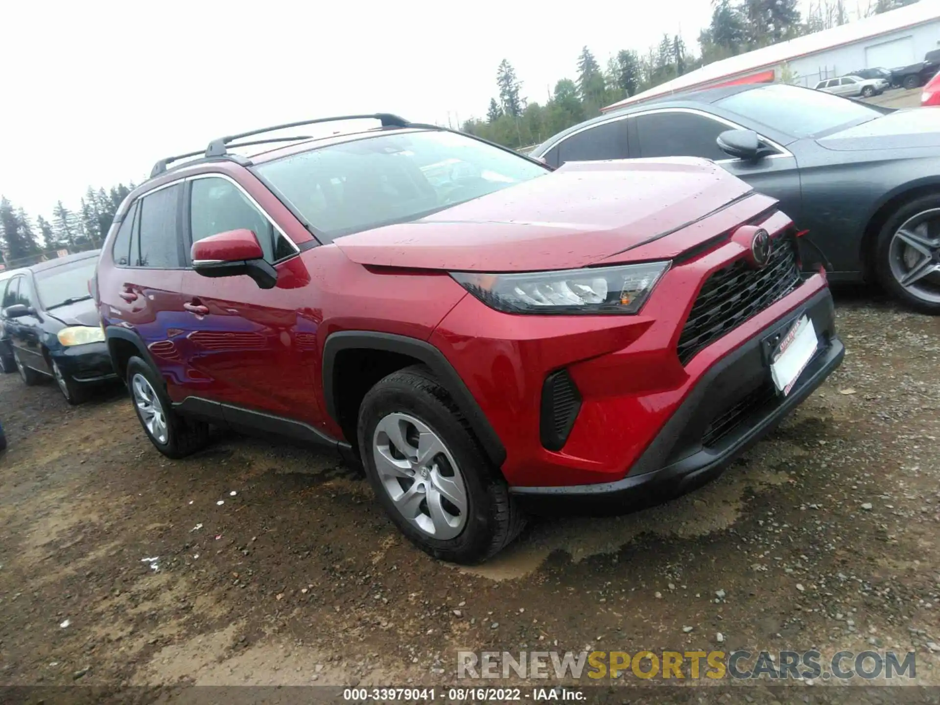 1 Photograph of a damaged car 2T3G1RFV6LW097093 TOYOTA RAV4 2020