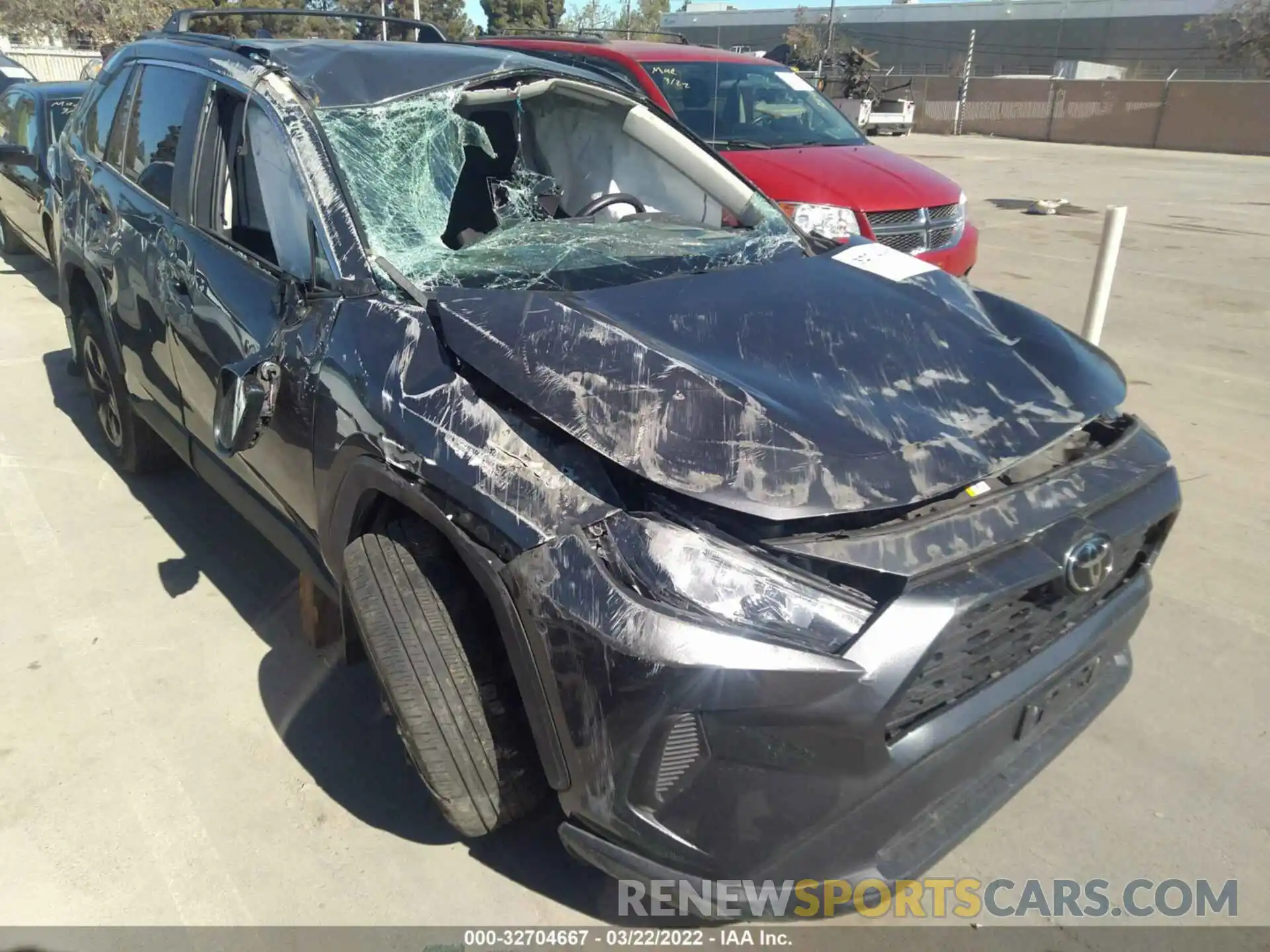 1 Photograph of a damaged car 2T3G1RFV6LW102597 TOYOTA RAV4 2020