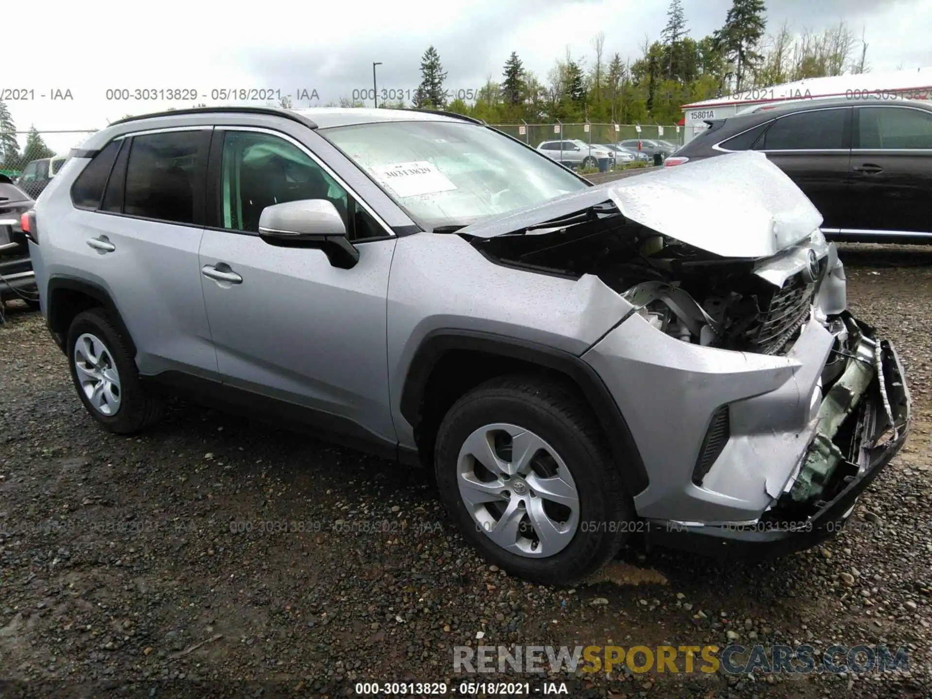 1 Photograph of a damaged car 2T3G1RFV6LW107007 TOYOTA RAV4 2020