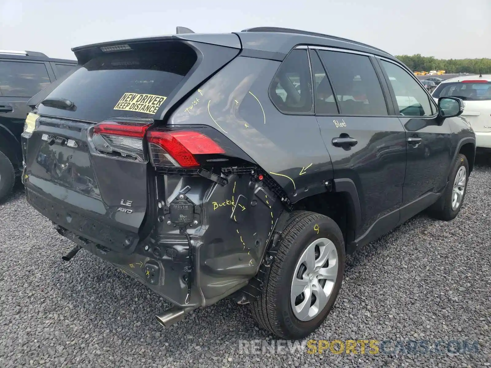 4 Photograph of a damaged car 2T3G1RFV6LW121098 TOYOTA RAV4 2020