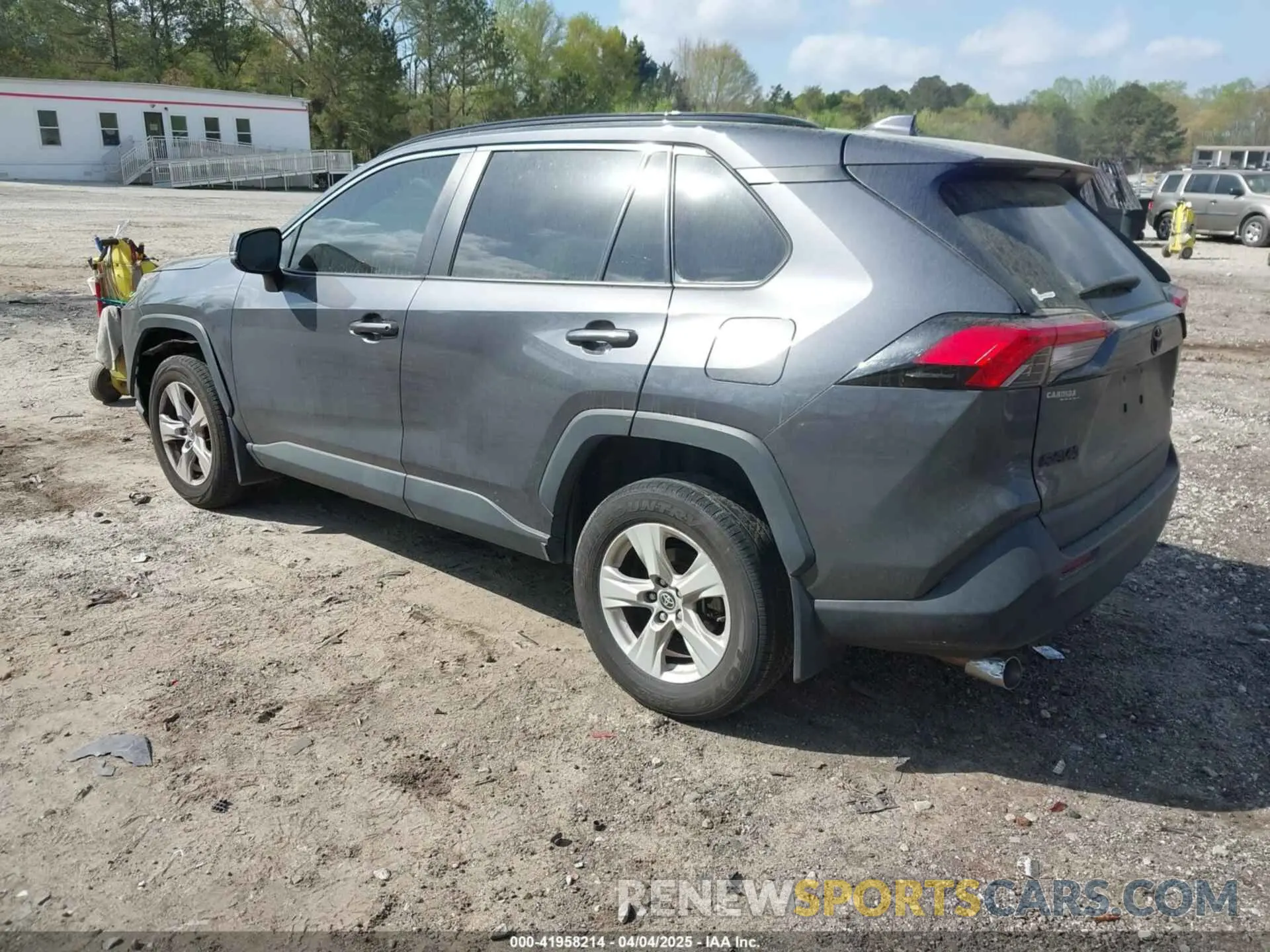 3 Photograph of a damaged car 2T3G1RFV6LW137656 TOYOTA RAV4 2020