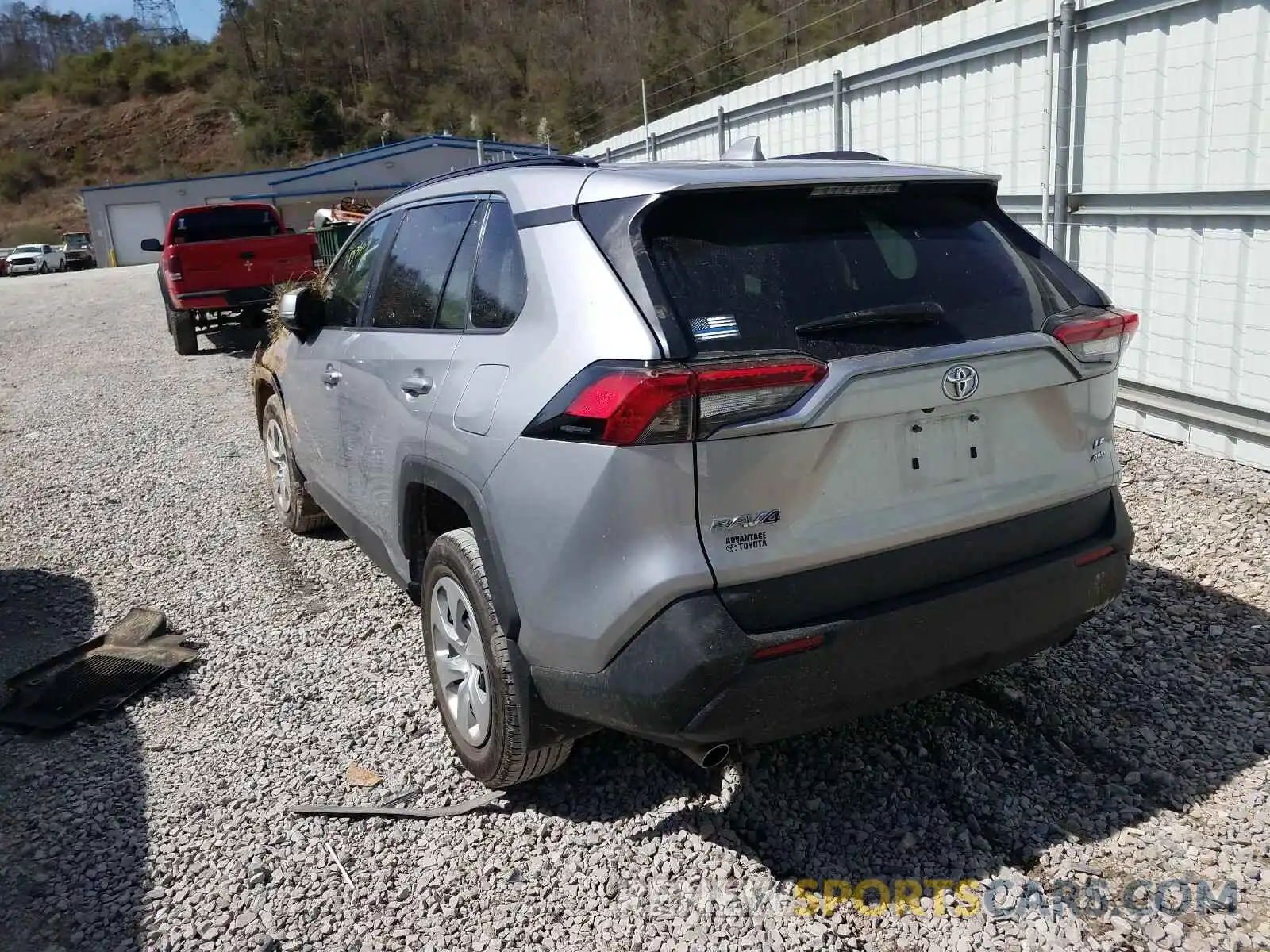 3 Photograph of a damaged car 2T3G1RFV7LC129891 TOYOTA RAV4 2020