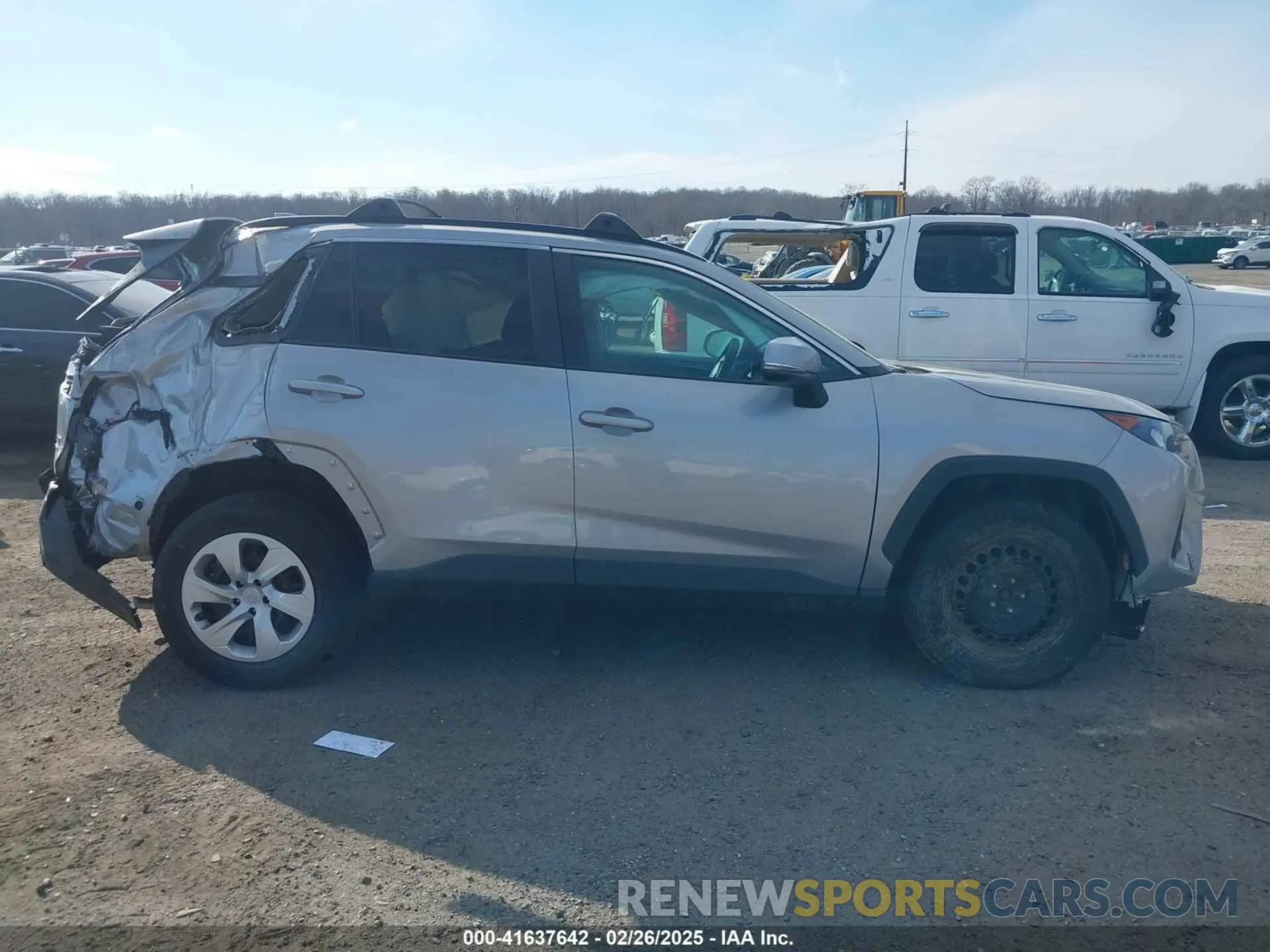 13 Photograph of a damaged car 2T3G1RFV7LW117920 TOYOTA RAV4 2020