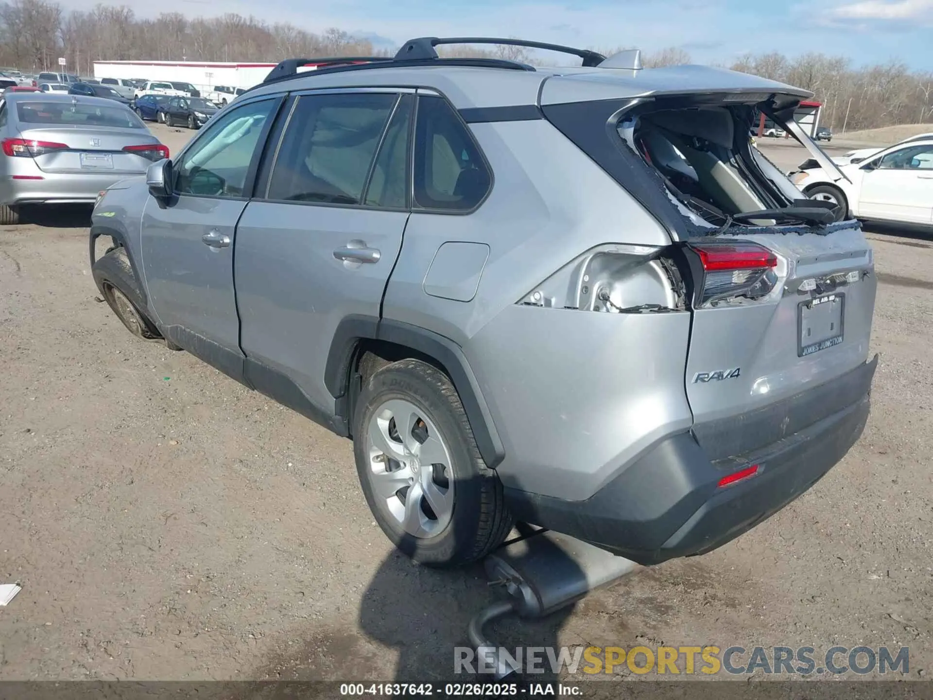 3 Photograph of a damaged car 2T3G1RFV7LW117920 TOYOTA RAV4 2020