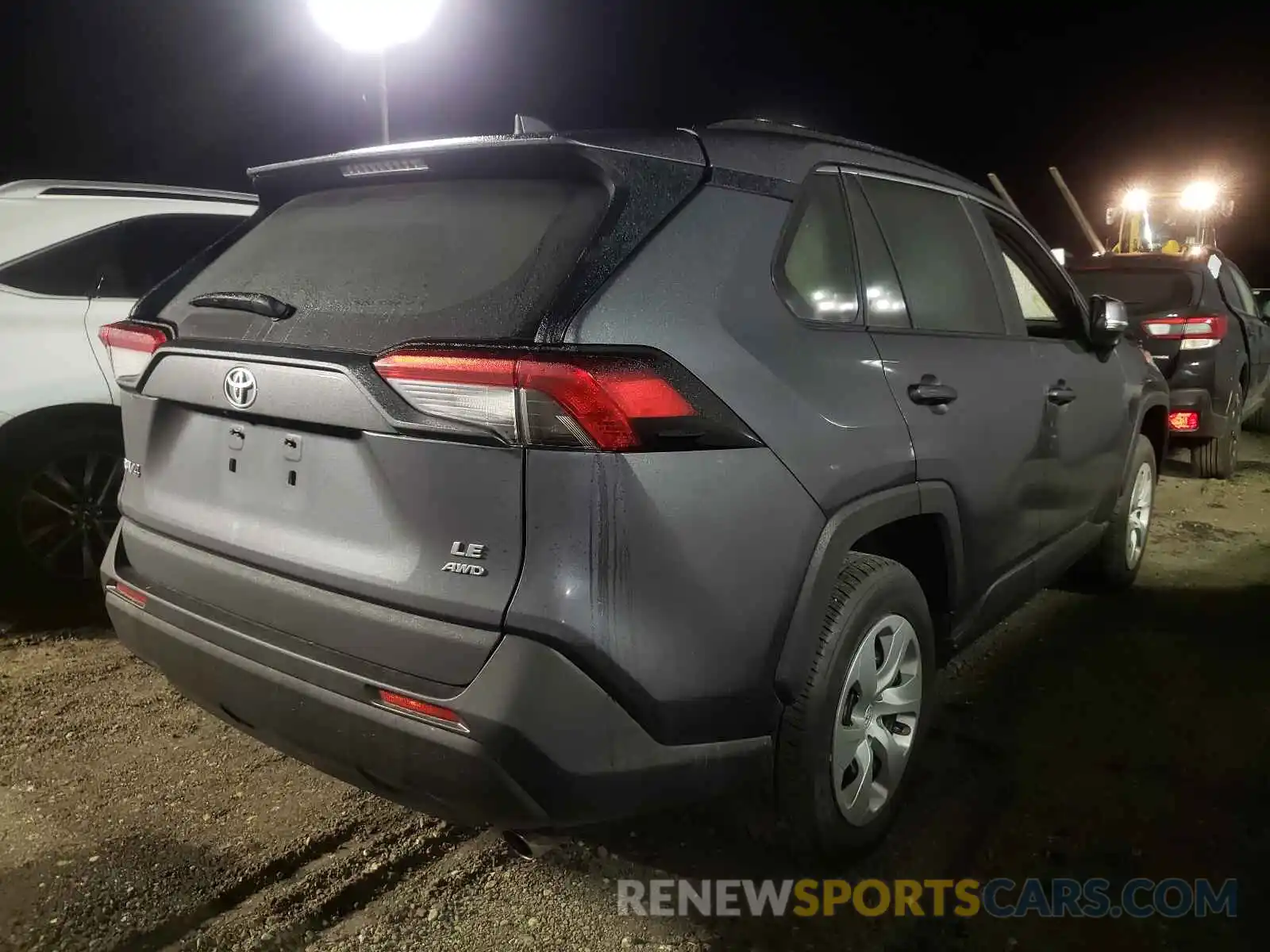 4 Photograph of a damaged car 2T3G1RFV7LW125841 TOYOTA RAV4 2020