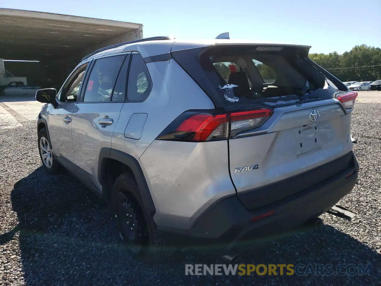 3 Photograph of a damaged car 2T3G1RFV7LW138833 TOYOTA RAV4 2020