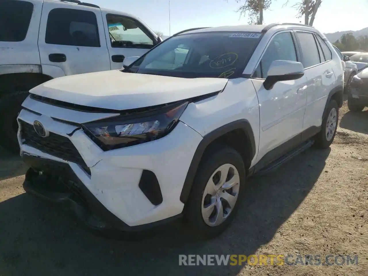 2 Photograph of a damaged car 2T3G1RFV8LW092137 TOYOTA RAV4 2020