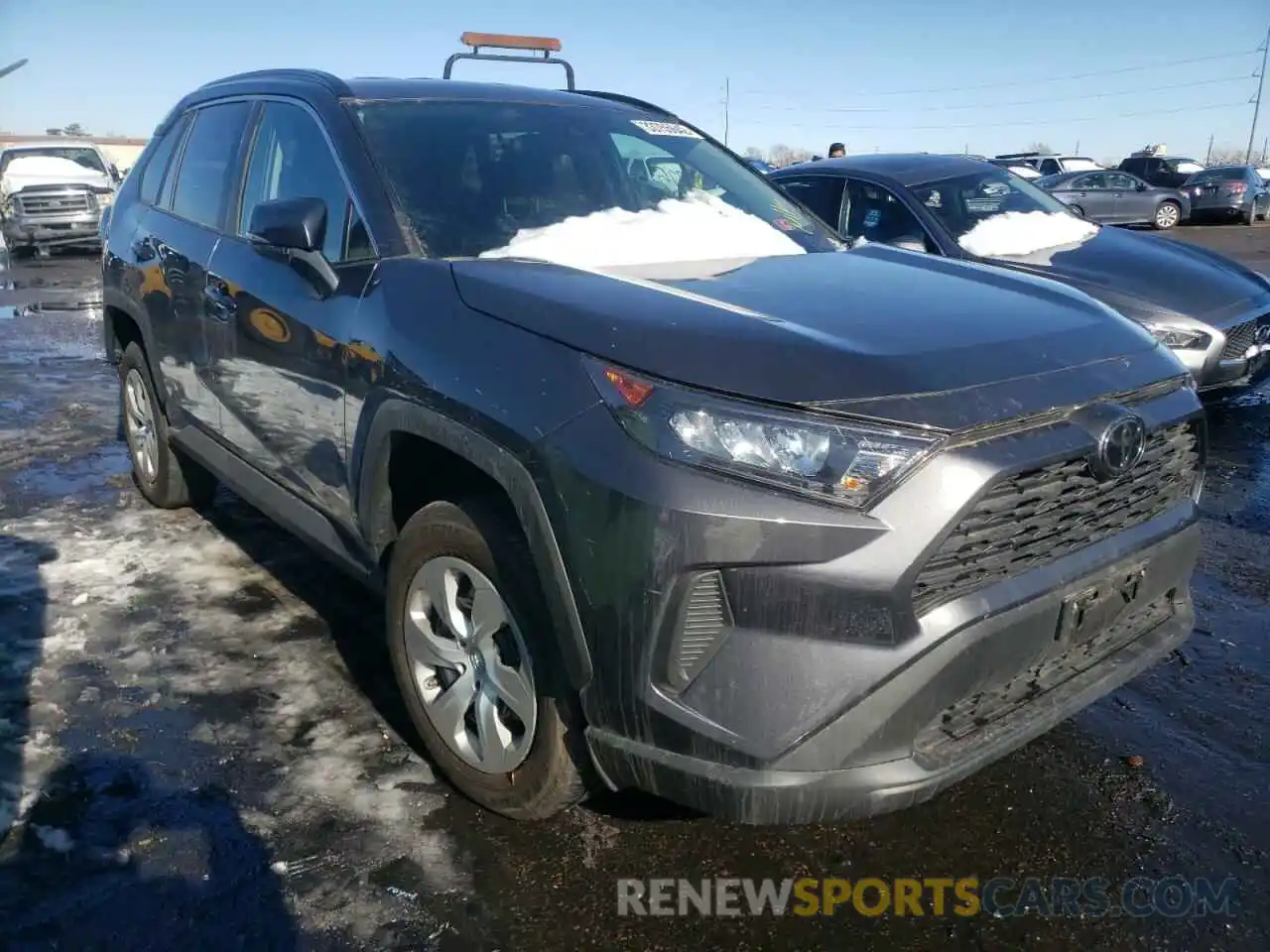 1 Photograph of a damaged car 2T3G1RFV8LW104223 TOYOTA RAV4 2020