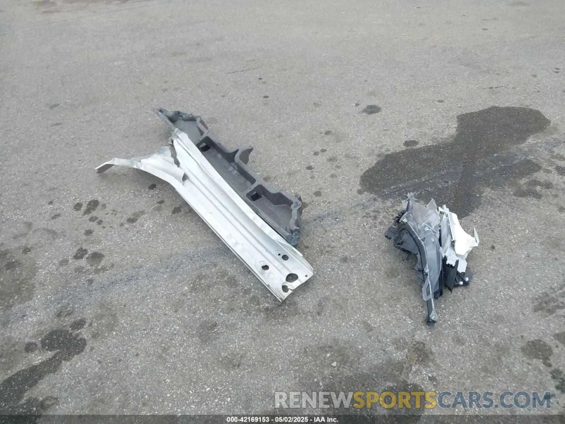 12 Photograph of a damaged car 2T3G1RFV8LW120390 TOYOTA RAV4 2020