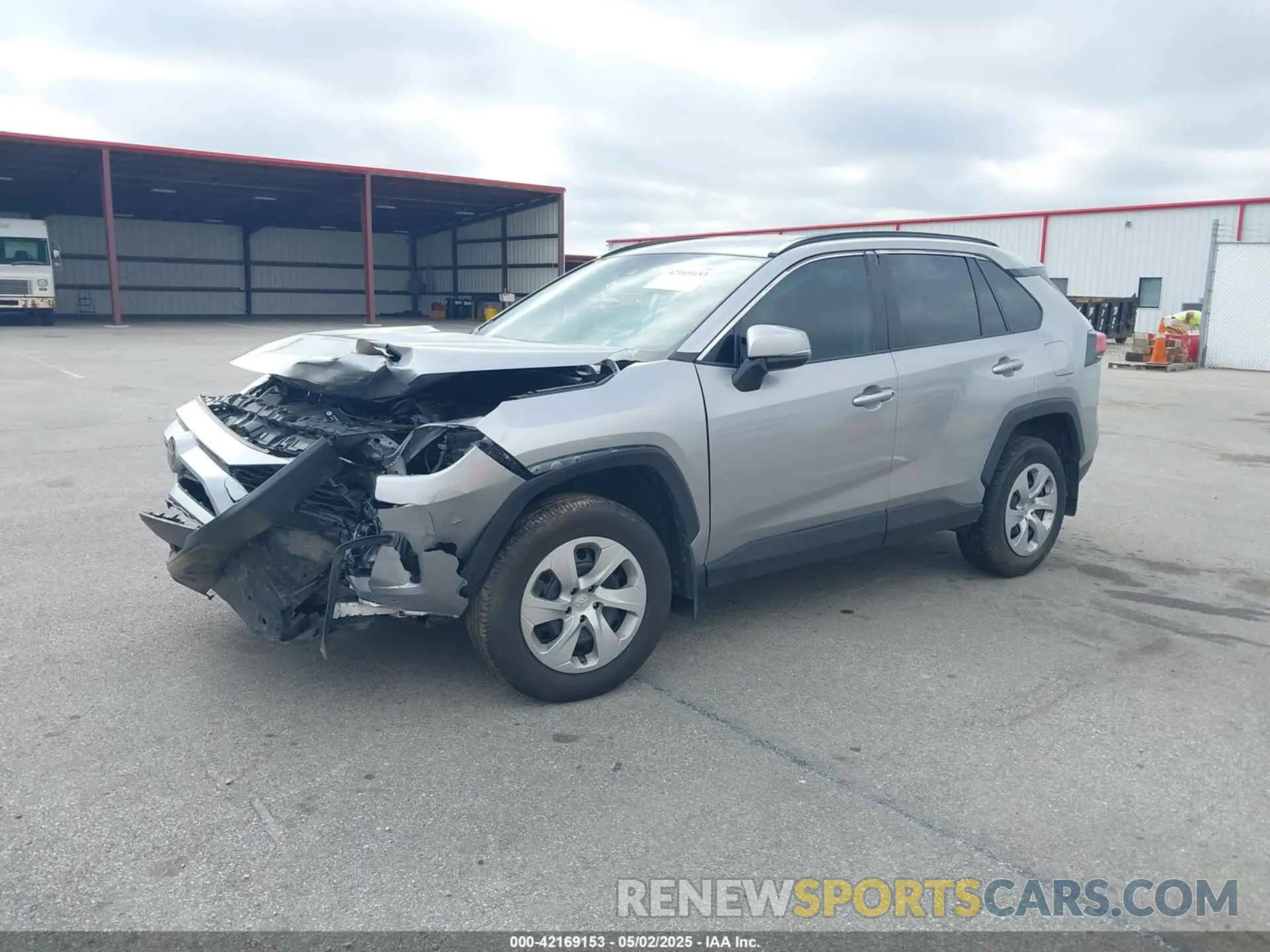 2 Photograph of a damaged car 2T3G1RFV8LW120390 TOYOTA RAV4 2020