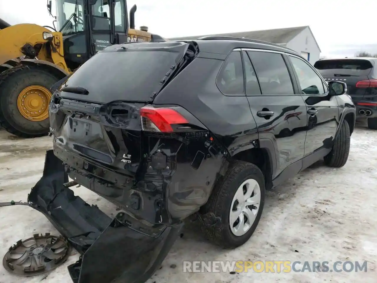 4 Photograph of a damaged car 2T3G1RFV9LC121632 TOYOTA RAV4 2020