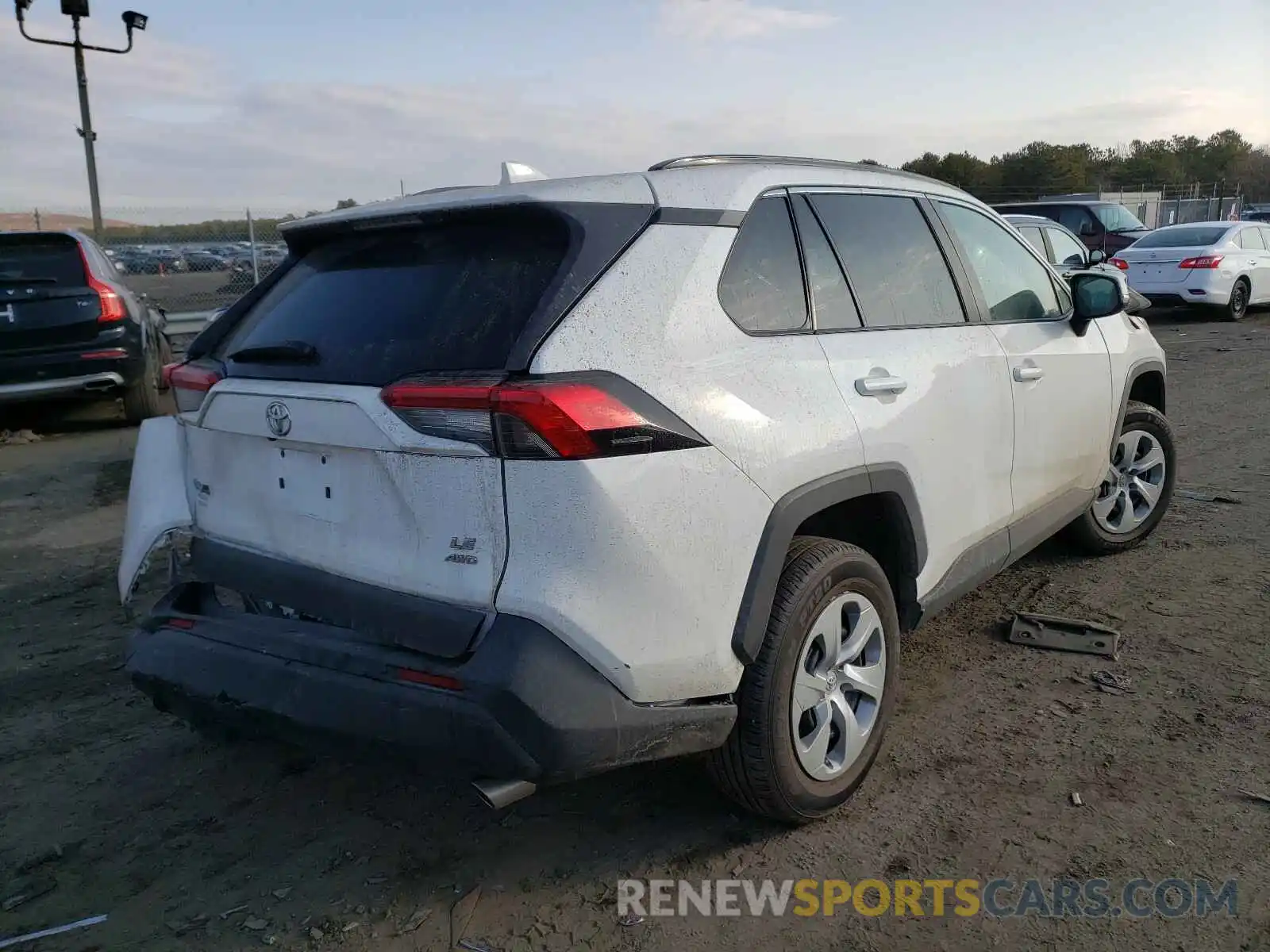 4 Photograph of a damaged car 2T3G1RFVXLC077575 TOYOTA RAV4 2020