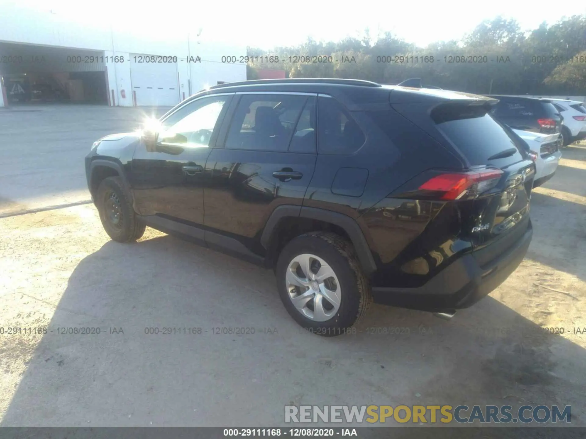 3 Photograph of a damaged car 2T3H1RFV0LC035839 TOYOTA RAV4 2020