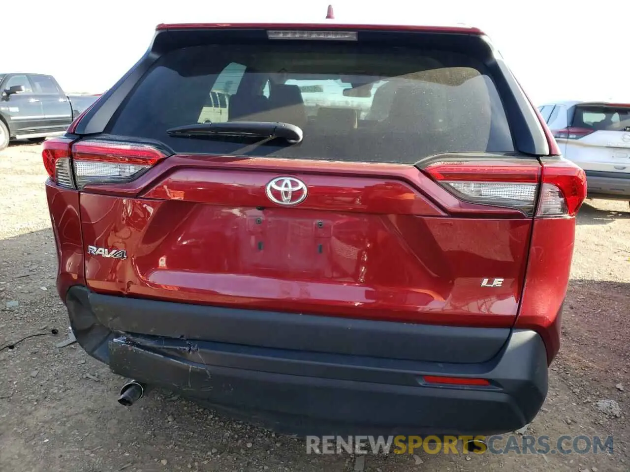 6 Photograph of a damaged car 2T3H1RFV0LC051474 TOYOTA RAV4 2020