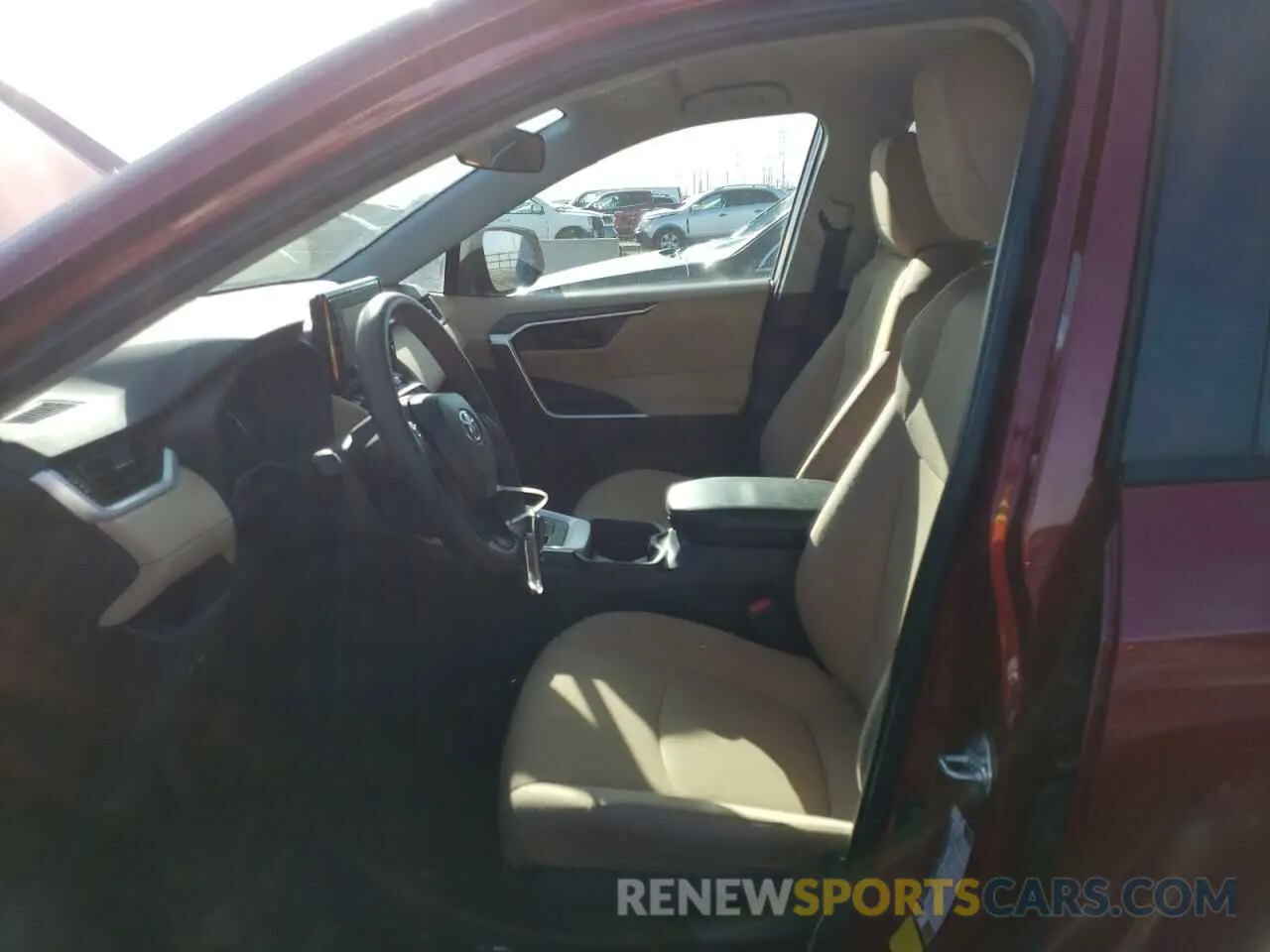 7 Photograph of a damaged car 2T3H1RFV0LC051474 TOYOTA RAV4 2020