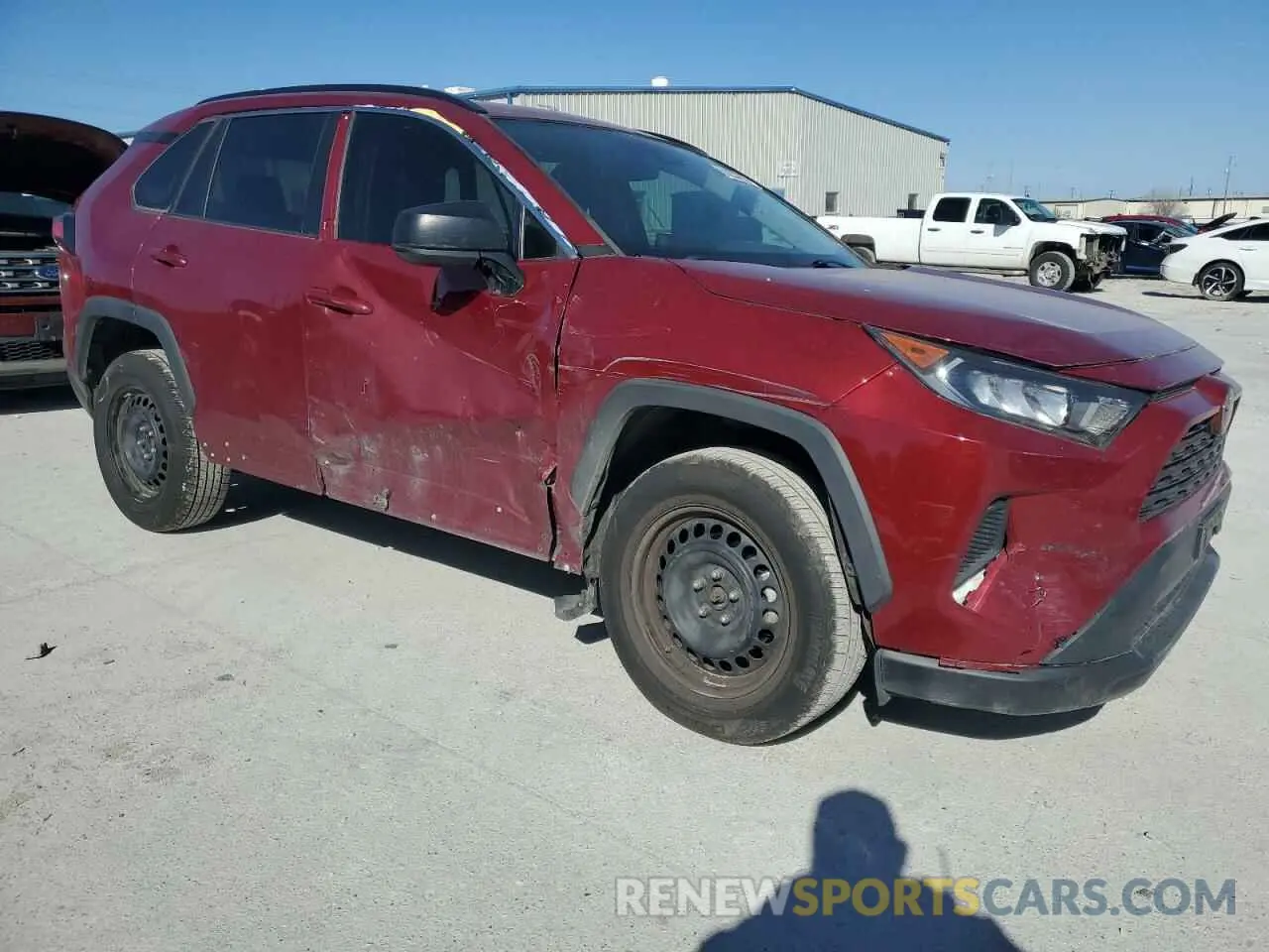 4 Photograph of a damaged car 2T3H1RFV0LC065889 TOYOTA RAV4 2020
