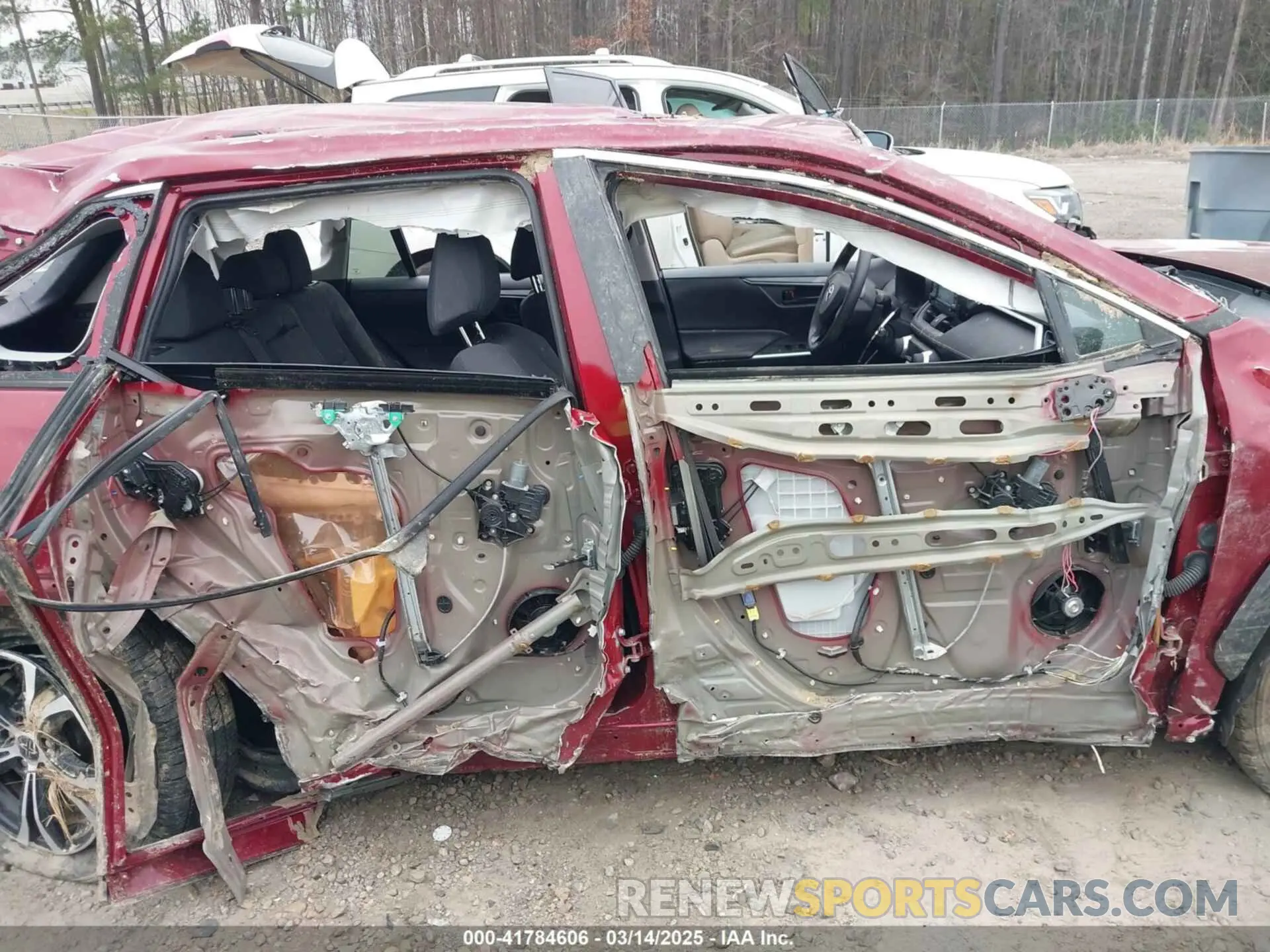 14 Photograph of a damaged car 2T3H1RFV0LC072860 TOYOTA RAV4 2020