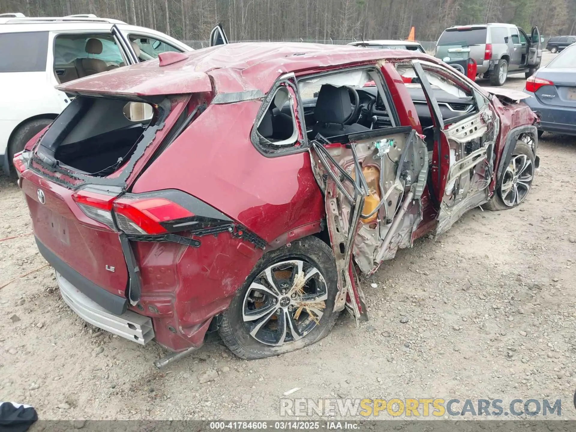 4 Photograph of a damaged car 2T3H1RFV0LC072860 TOYOTA RAV4 2020
