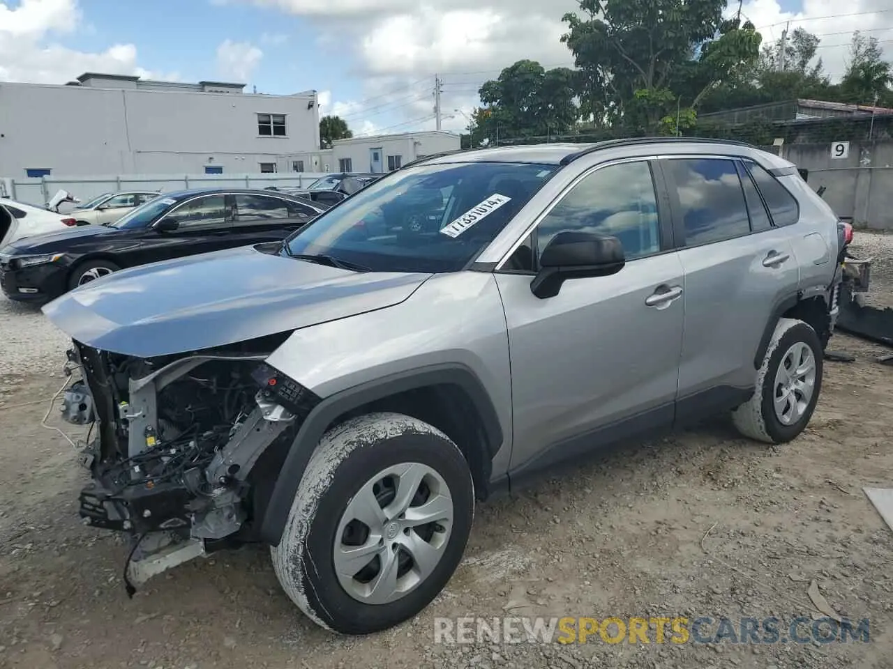 1 Photograph of a damaged car 2T3H1RFV0LC075578 TOYOTA RAV4 2020