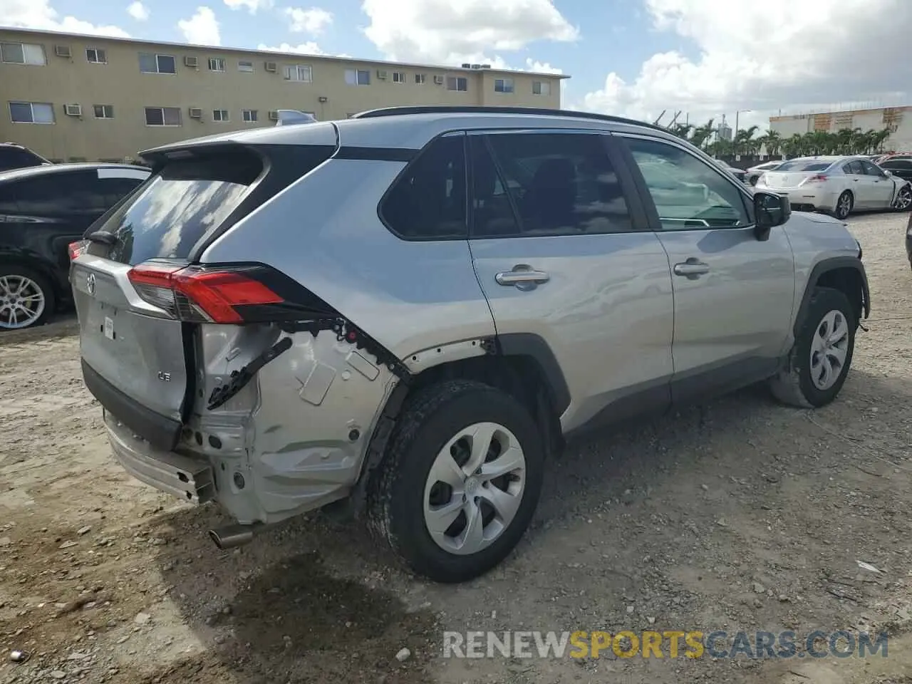 3 Photograph of a damaged car 2T3H1RFV0LC075578 TOYOTA RAV4 2020