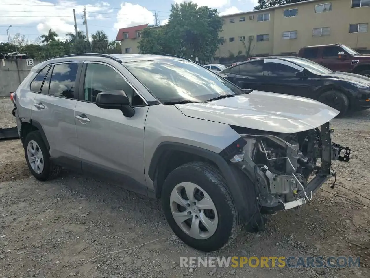 4 Photograph of a damaged car 2T3H1RFV0LC075578 TOYOTA RAV4 2020