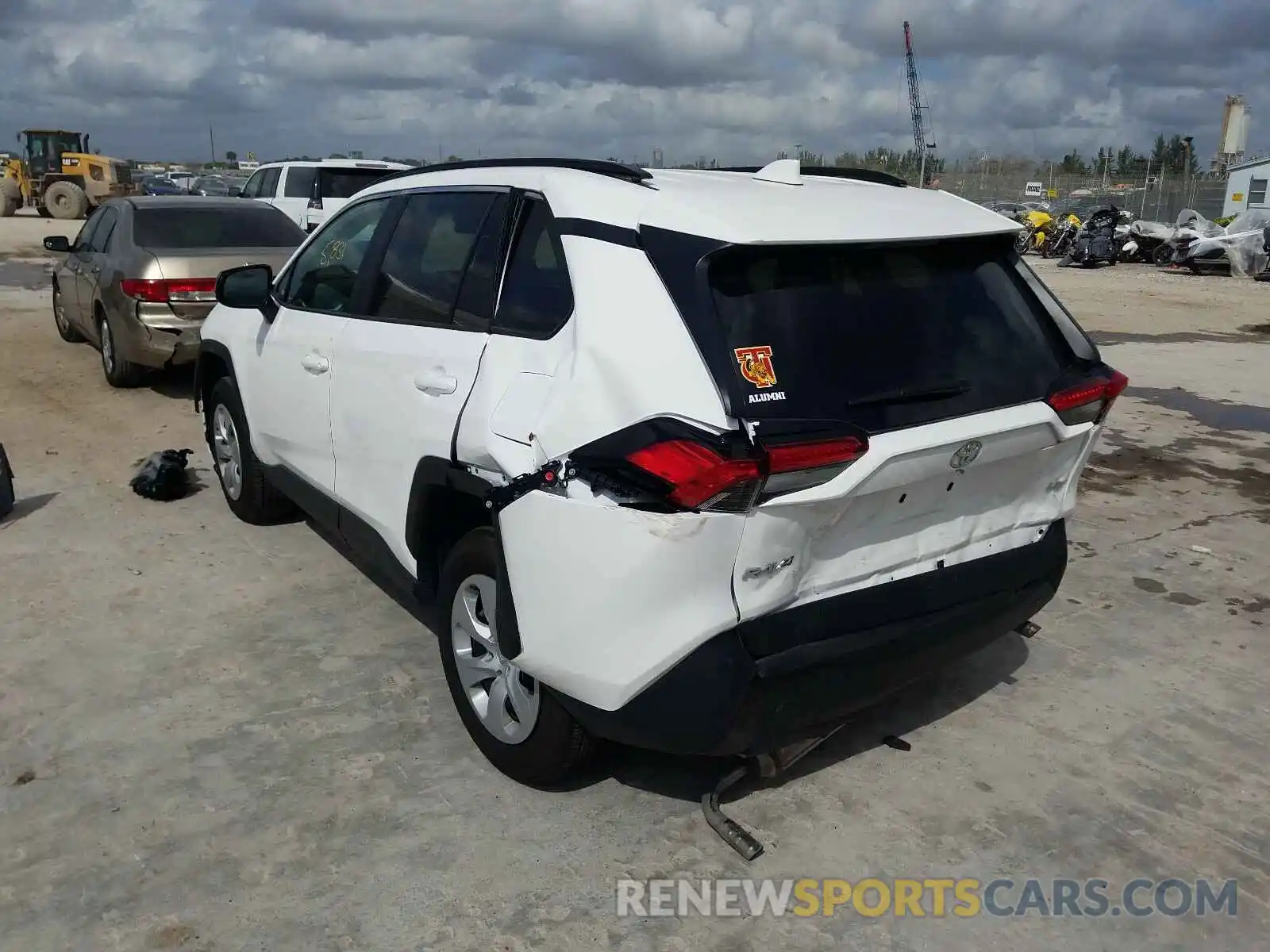 3 Photograph of a damaged car 2T3H1RFV0LC076519 TOYOTA RAV4 2020