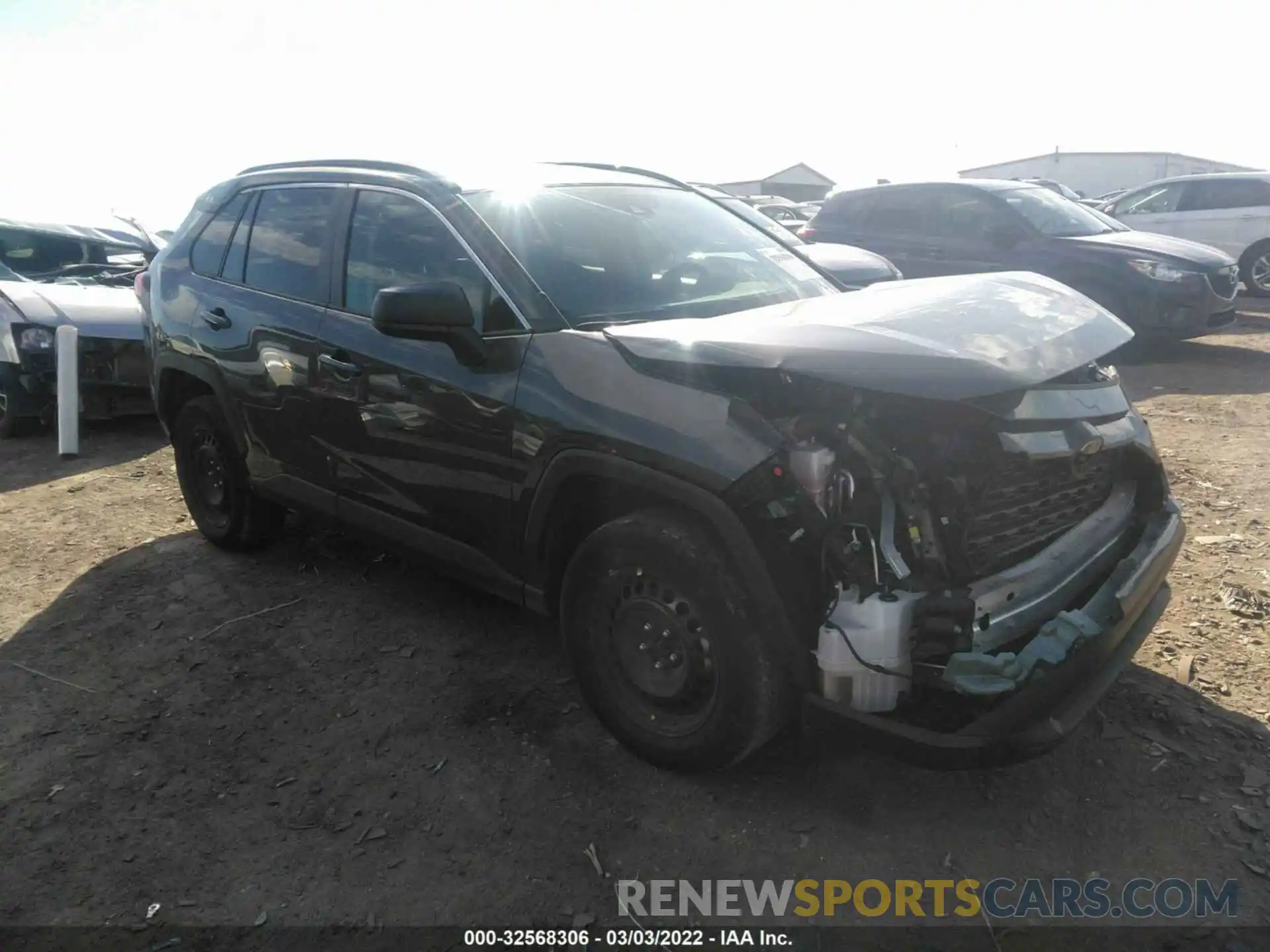 1 Photograph of a damaged car 2T3H1RFV0LW058553 TOYOTA RAV4 2020