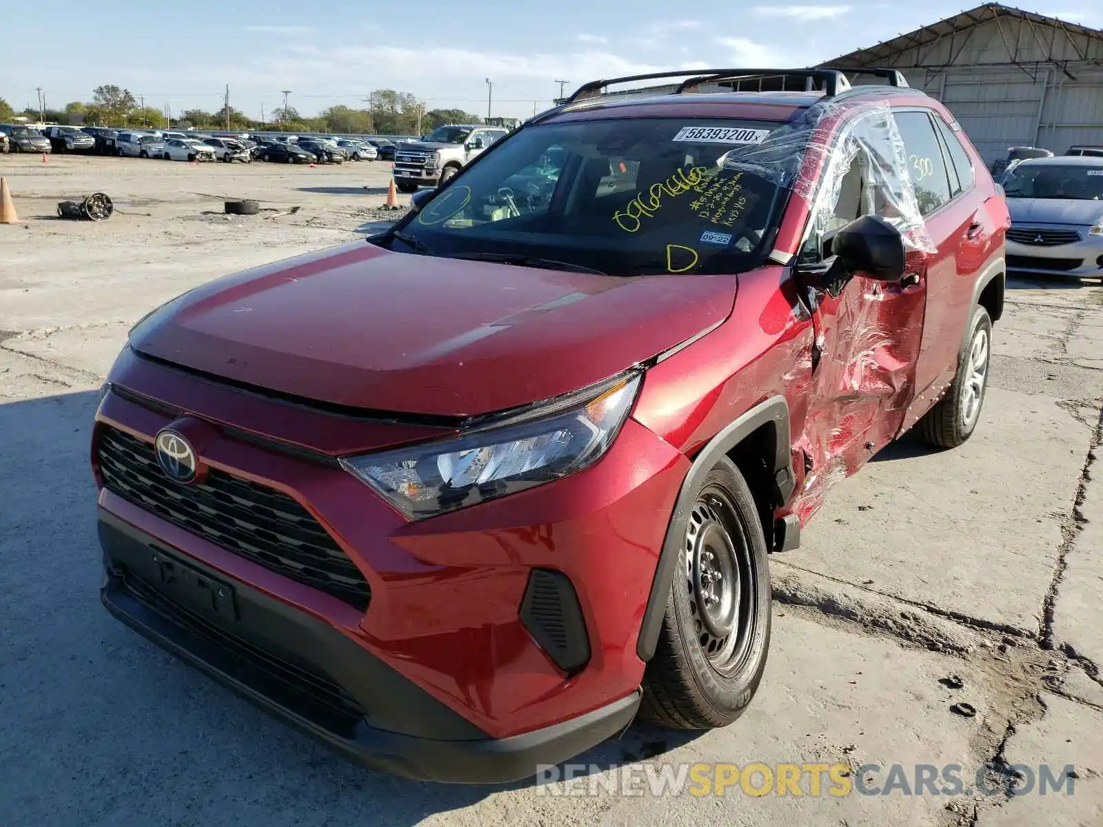 2 Photograph of a damaged car 2T3H1RFV0LW096946 TOYOTA RAV4 2020