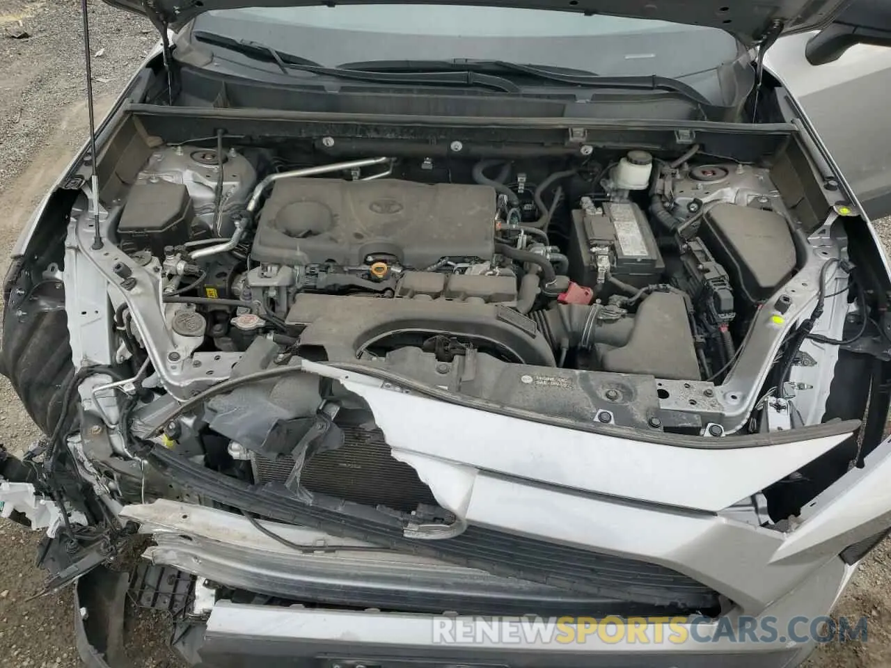 12 Photograph of a damaged car 2T3H1RFV0LW098082 TOYOTA RAV4 2020