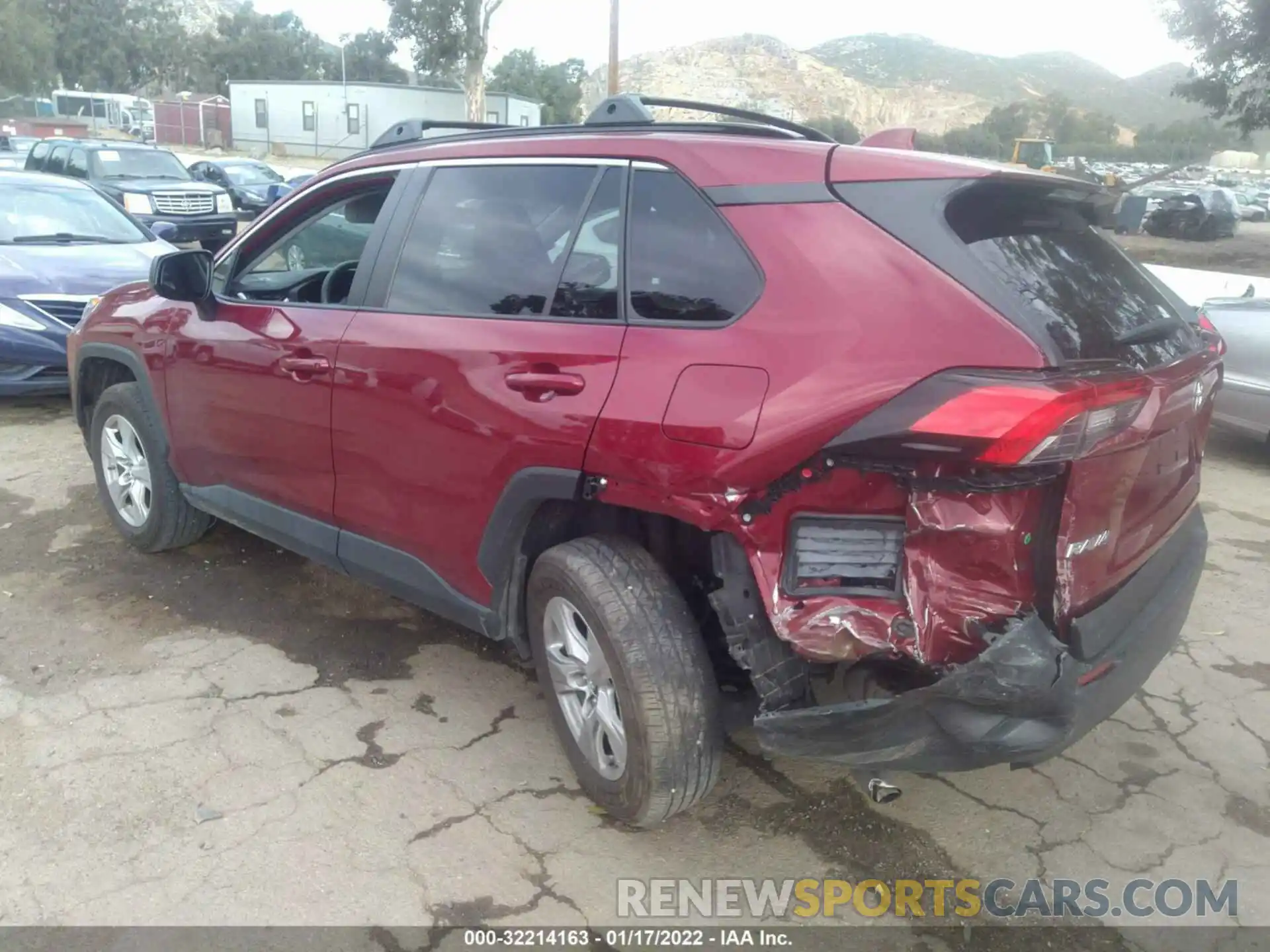 3 Photograph of a damaged car 2T3H1RFV0LW102650 TOYOTA RAV4 2020