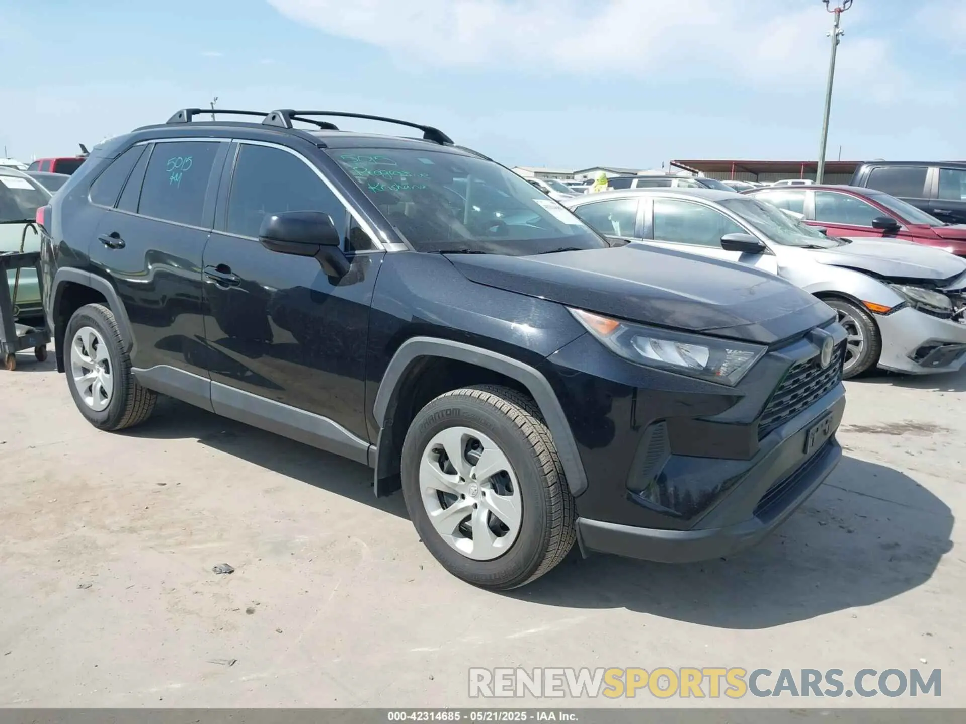1 Photograph of a damaged car 2T3H1RFV1LC038264 TOYOTA RAV4 2020