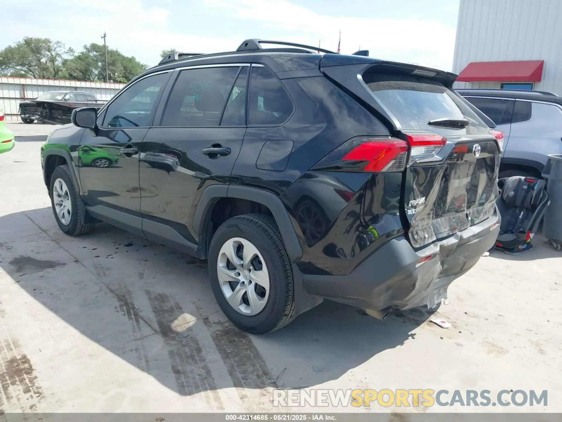 3 Photograph of a damaged car 2T3H1RFV1LC038264 TOYOTA RAV4 2020