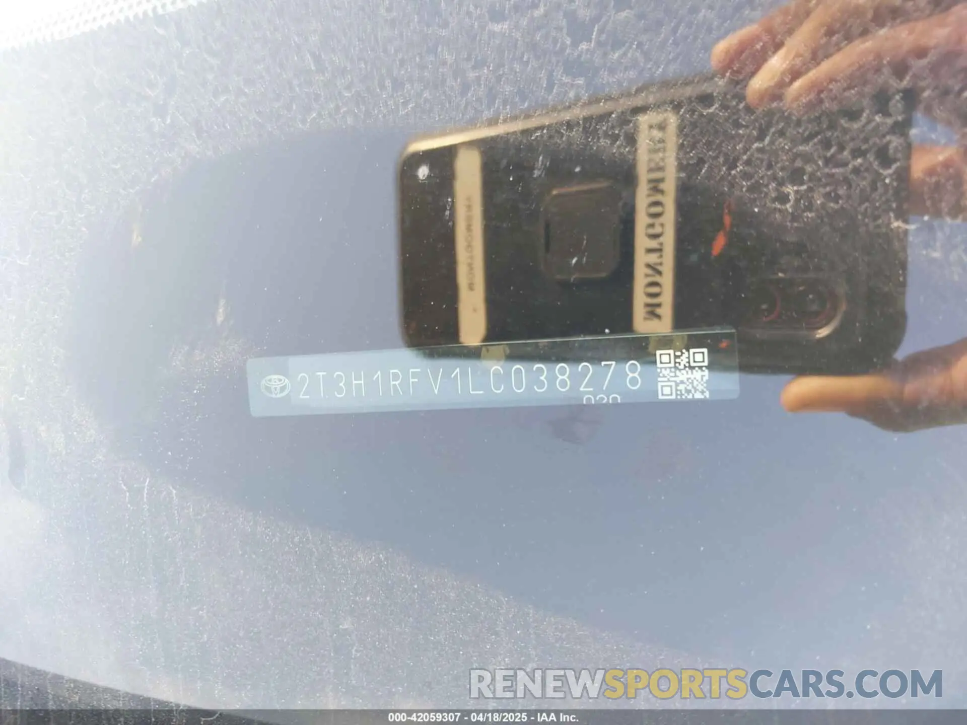 9 Photograph of a damaged car 2T3H1RFV1LC038278 TOYOTA RAV4 2020