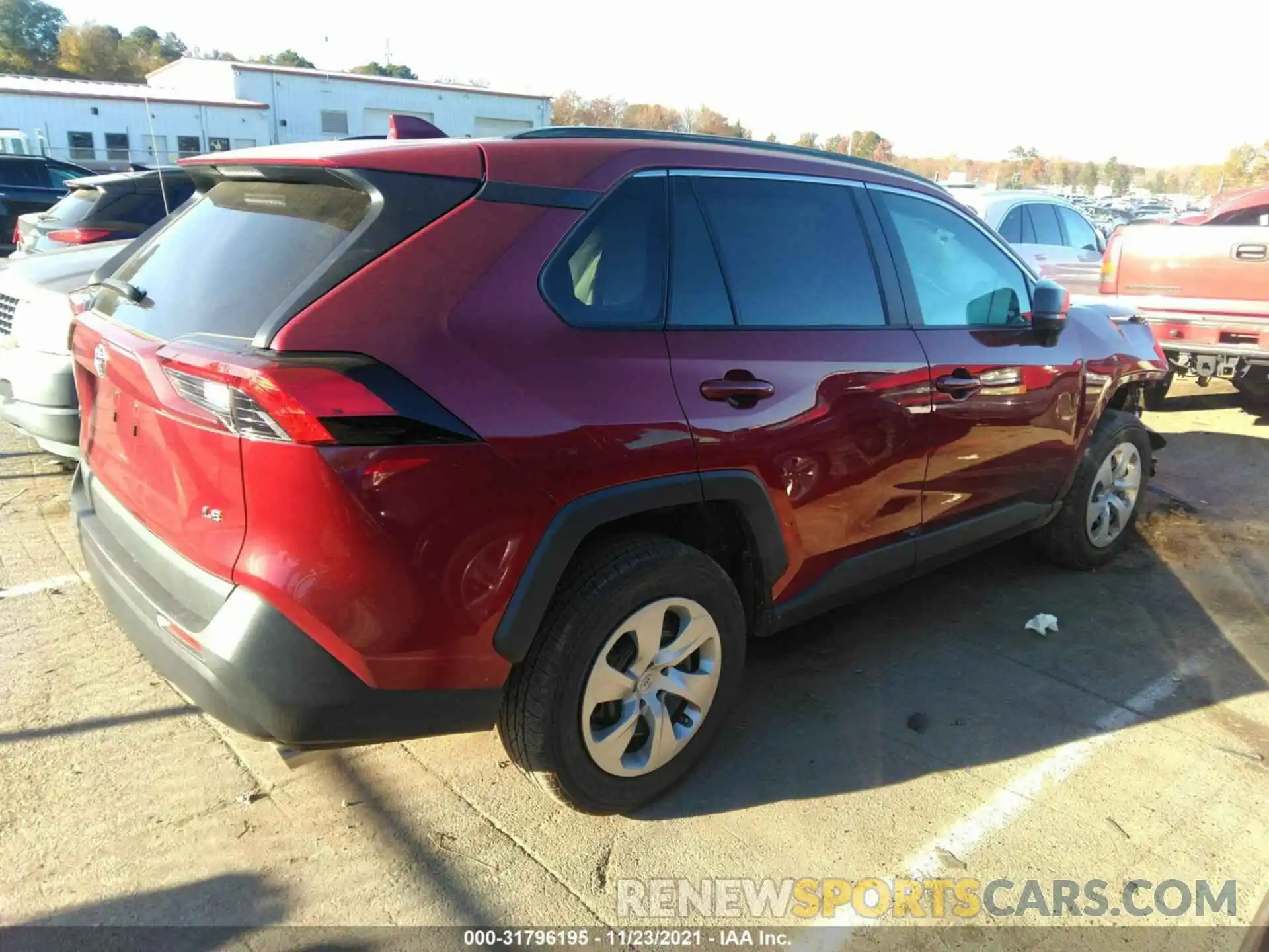 4 Photograph of a damaged car 2T3H1RFV1LC049118 TOYOTA RAV4 2020