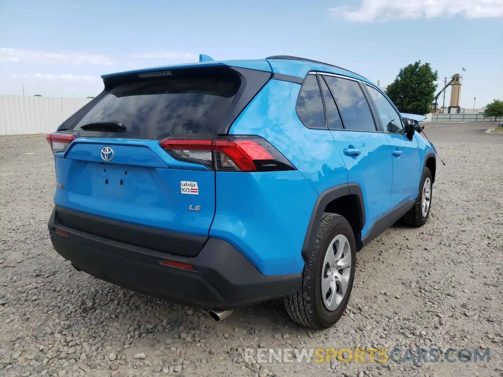 4 Photograph of a damaged car 2T3H1RFV1LC050639 TOYOTA RAV4 2020