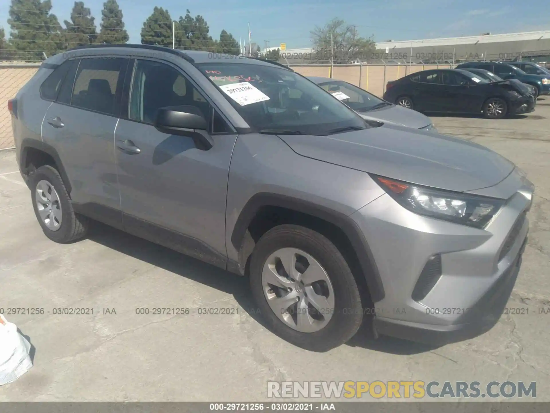 1 Photograph of a damaged car 2T3H1RFV1LC052746 TOYOTA RAV4 2020