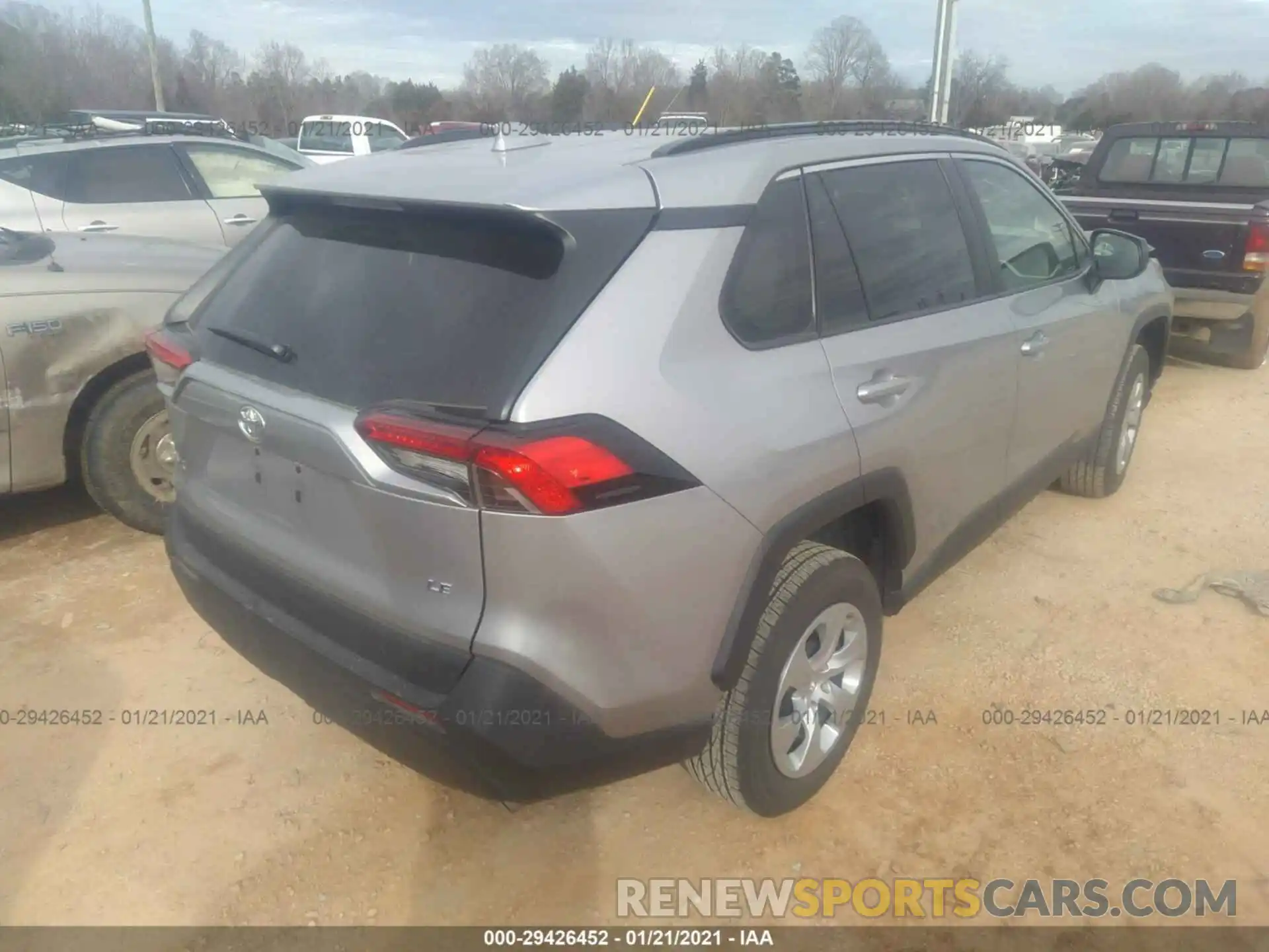 4 Photograph of a damaged car 2T3H1RFV1LC061169 TOYOTA RAV4 2020