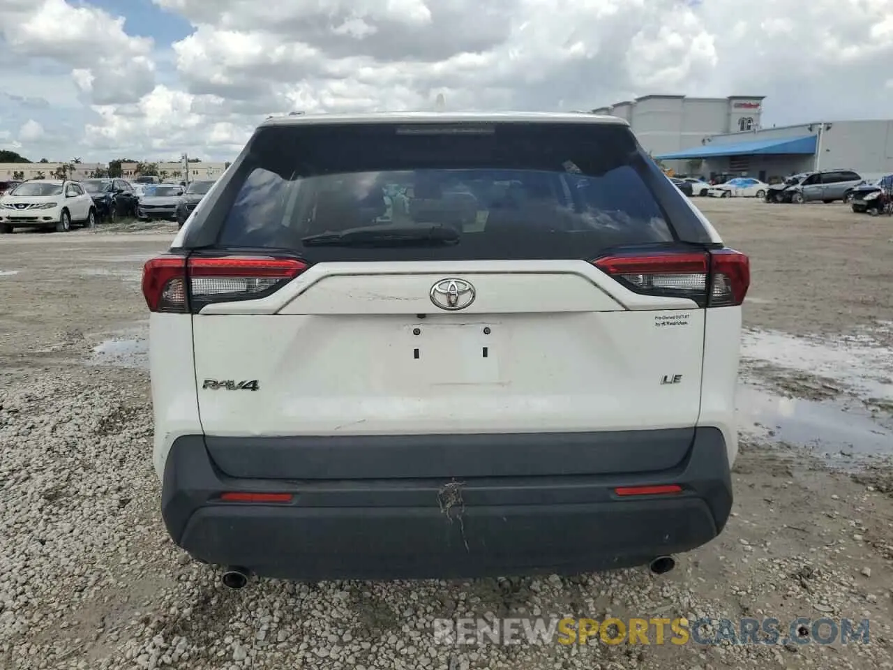6 Photograph of a damaged car 2T3H1RFV1LC062922 TOYOTA RAV4 2020