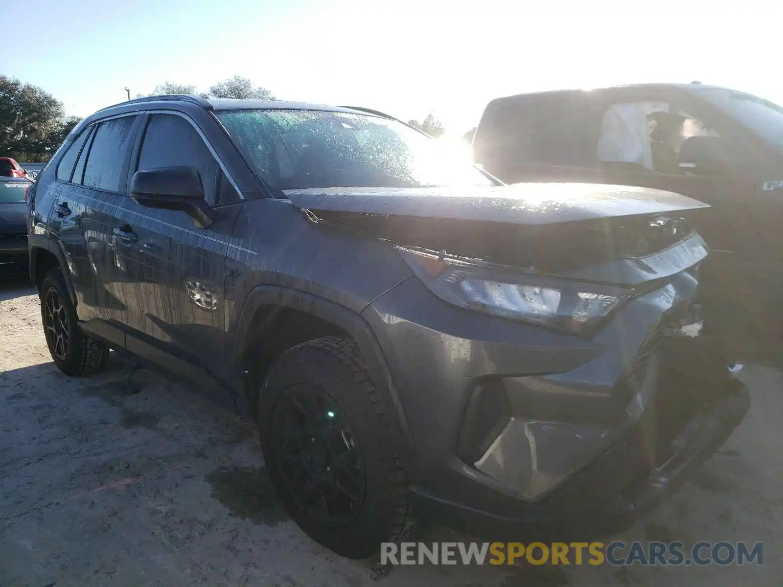 1 Photograph of a damaged car 2T3H1RFV1LC071443 TOYOTA RAV4 2020